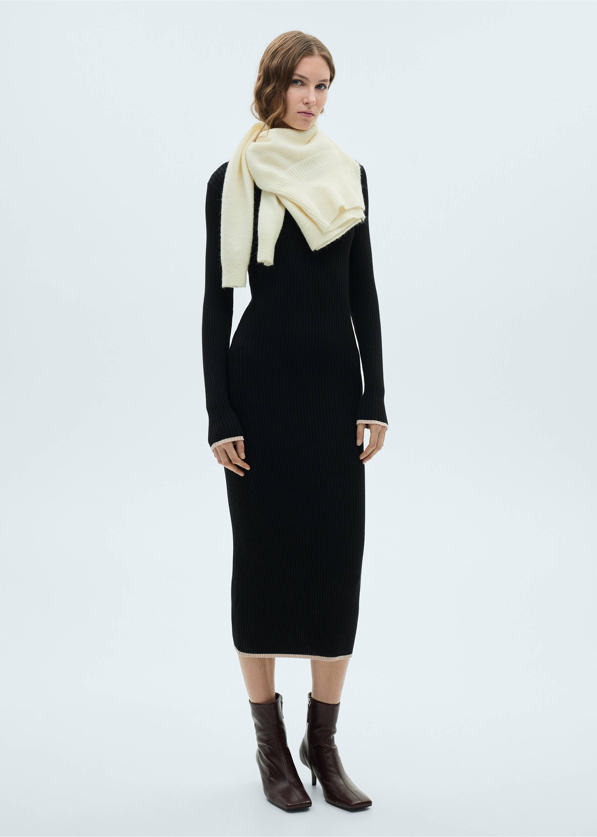 Contrast ribbed knit dress - General plane, Black. Ref: 87094077-00.