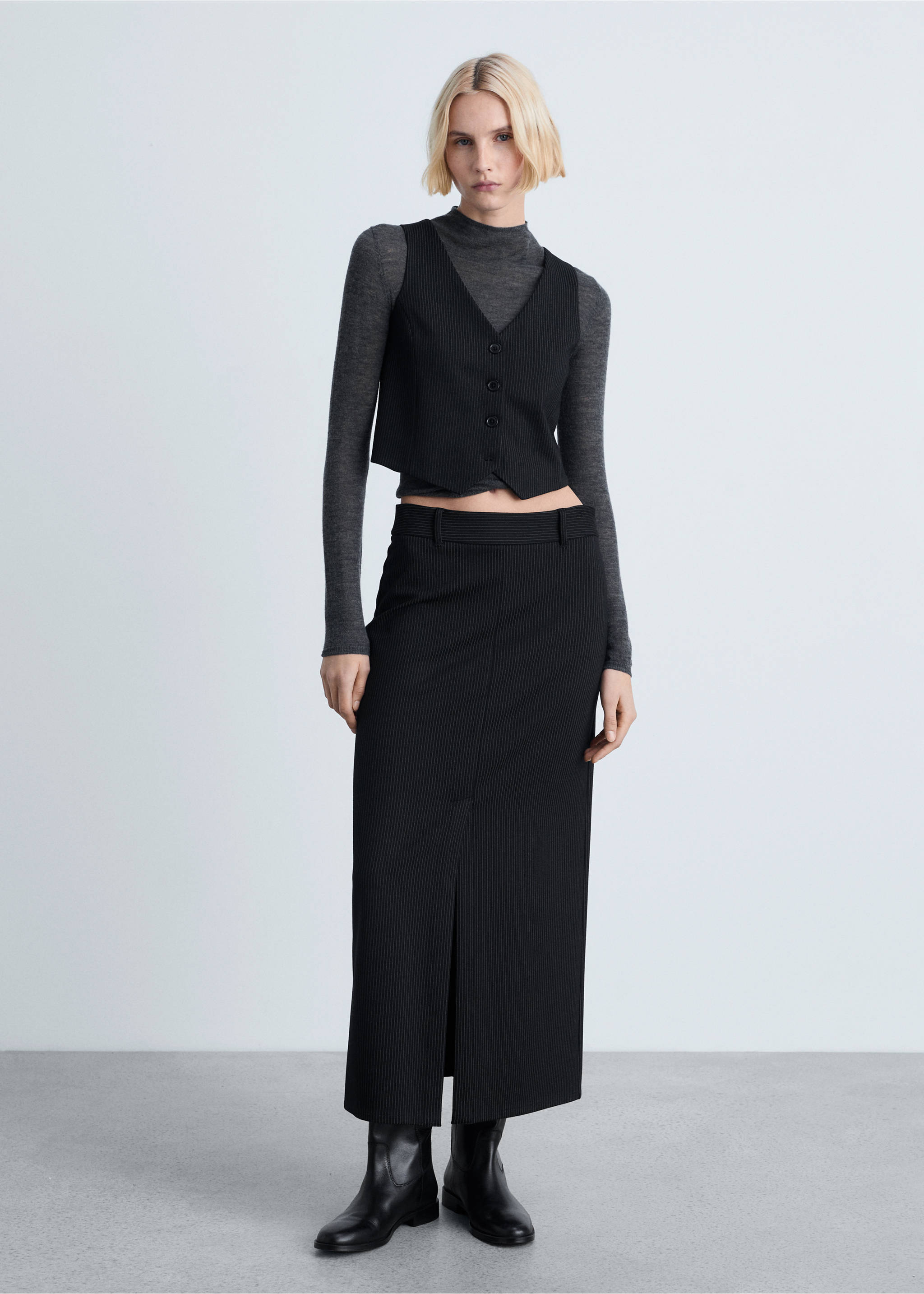 Pinstripe suit skirt - General plane, Black. Ref: 87094078-00.