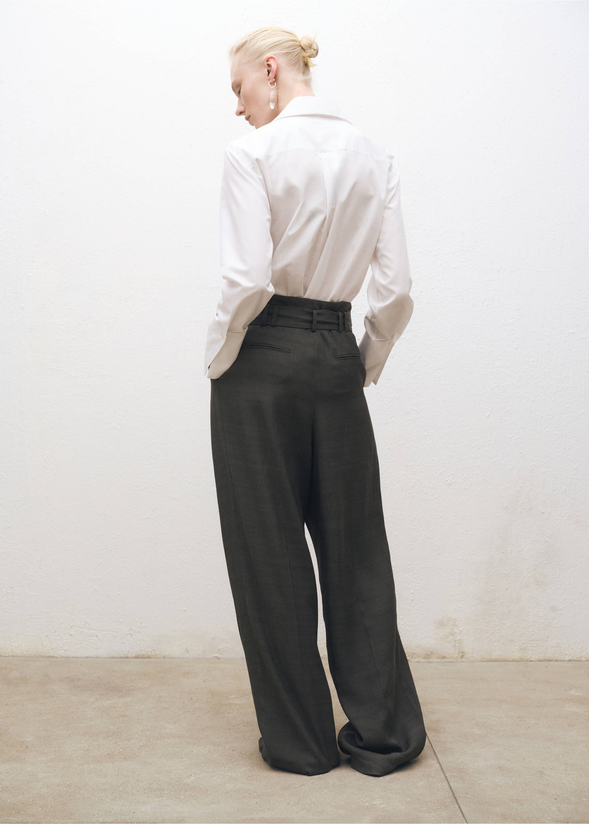 Regular cotton lyocell-blend shirt - Details of the article 6, Off White. Ref: 87094081-00.