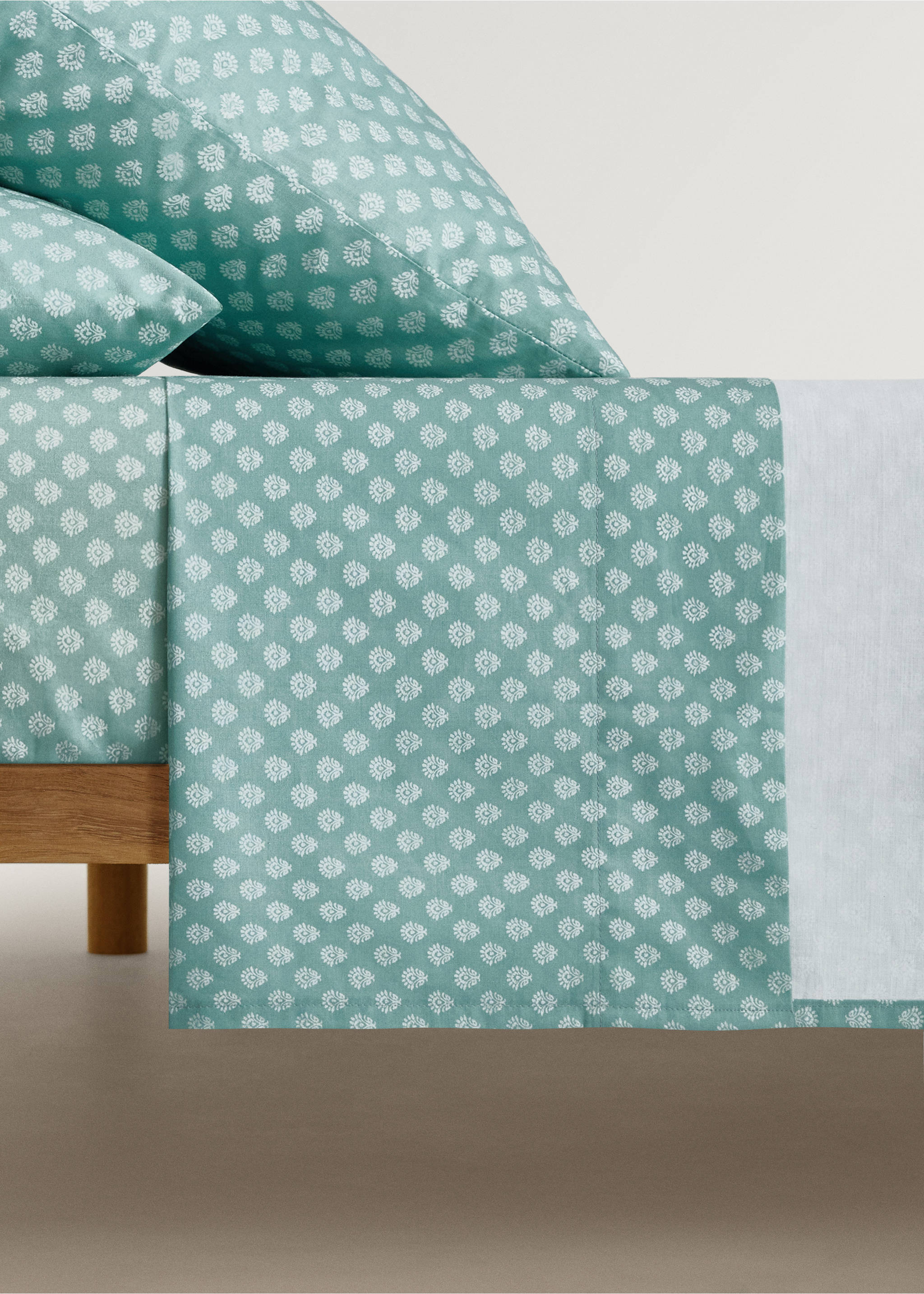 Sábana encimera infantil algodón percal flor pequeña cama 90 cm - Artículo sin modelo, Verde bosque. Ref: 87094084-00.