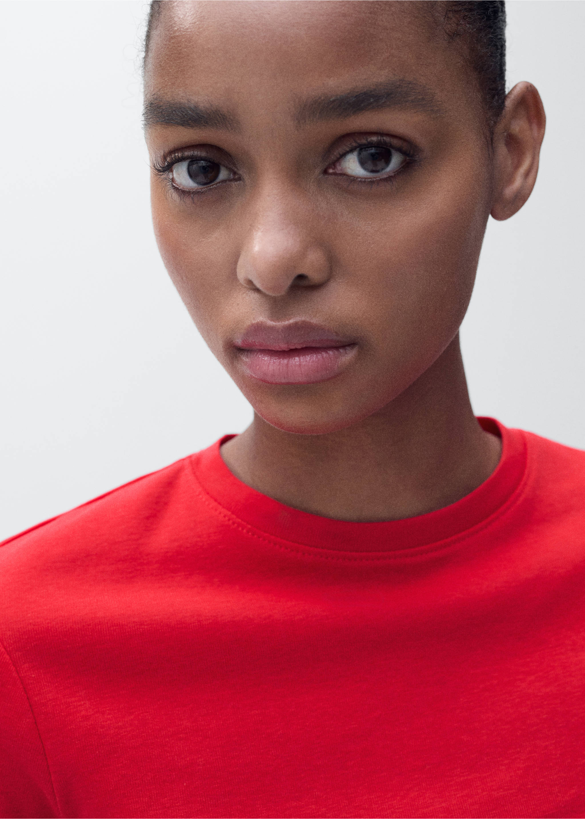 Tailliertes Baumwoll-T-Shirt - Detail des Artikels 1, Rot. Ref: 87094088-00.