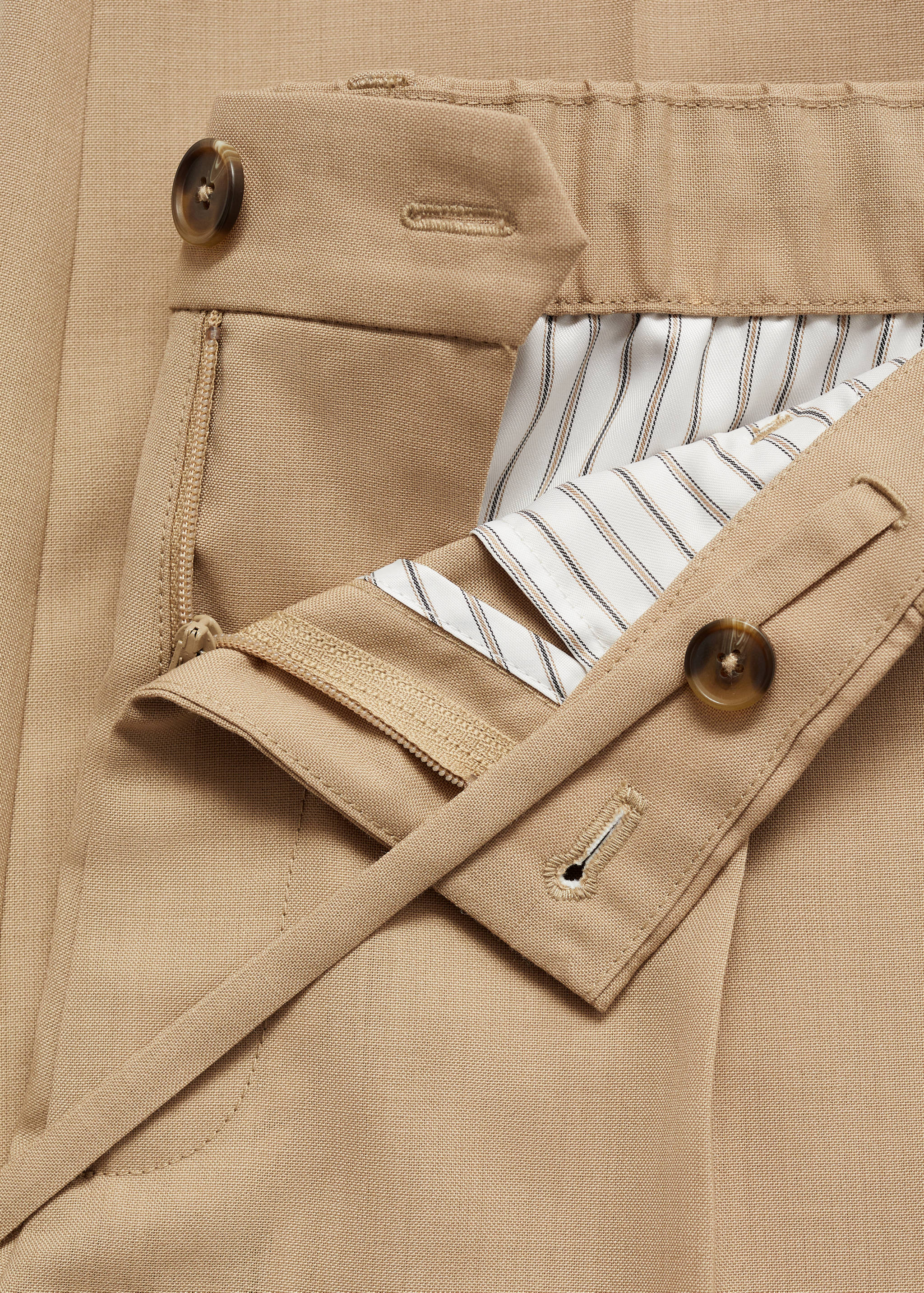 Byxa i fin ull med pressveck och smal passform - Detaljer om artikeln 8