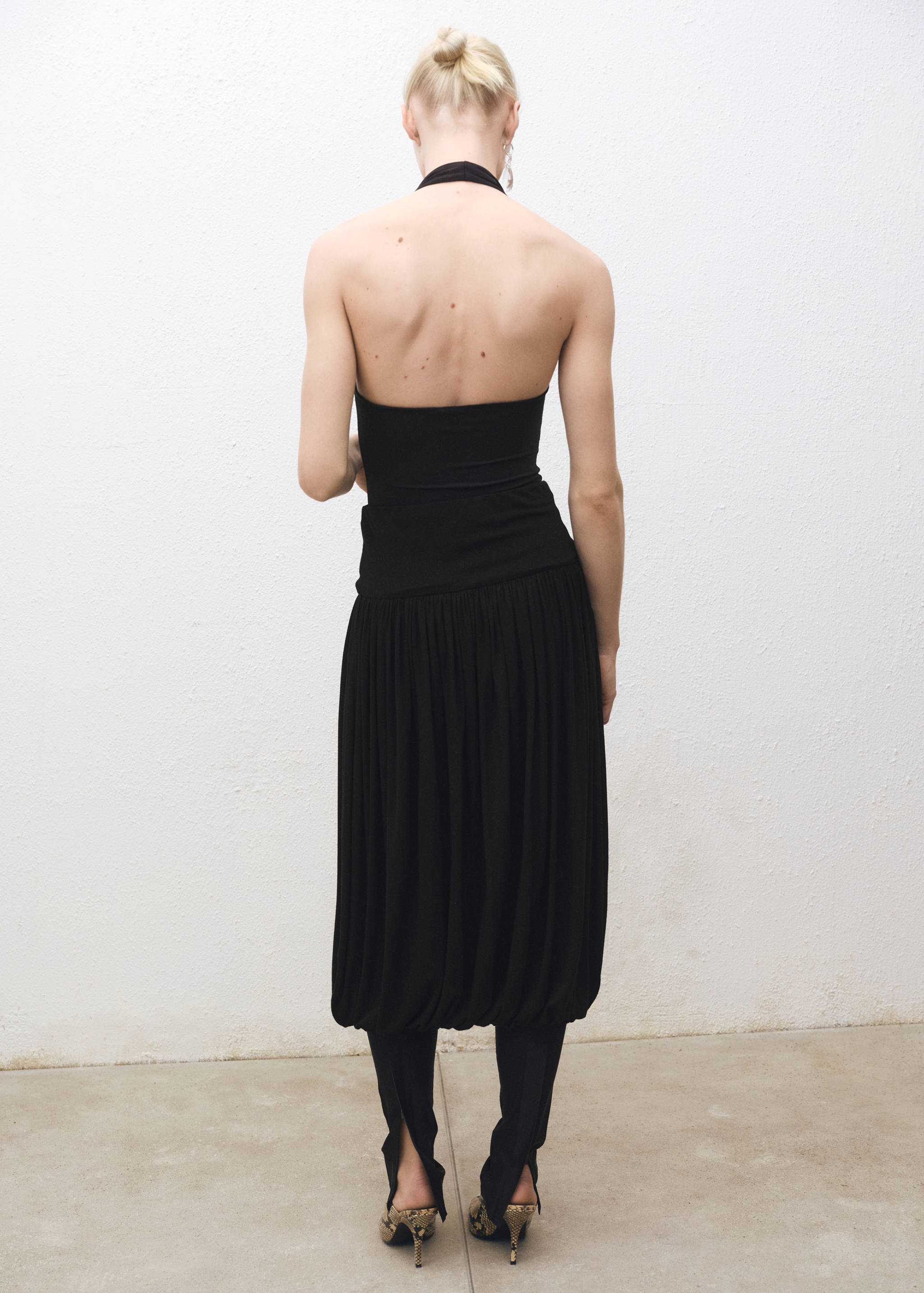 Ξώπλατο body με πλάτη halter - Πίσω όψη προϊόντος