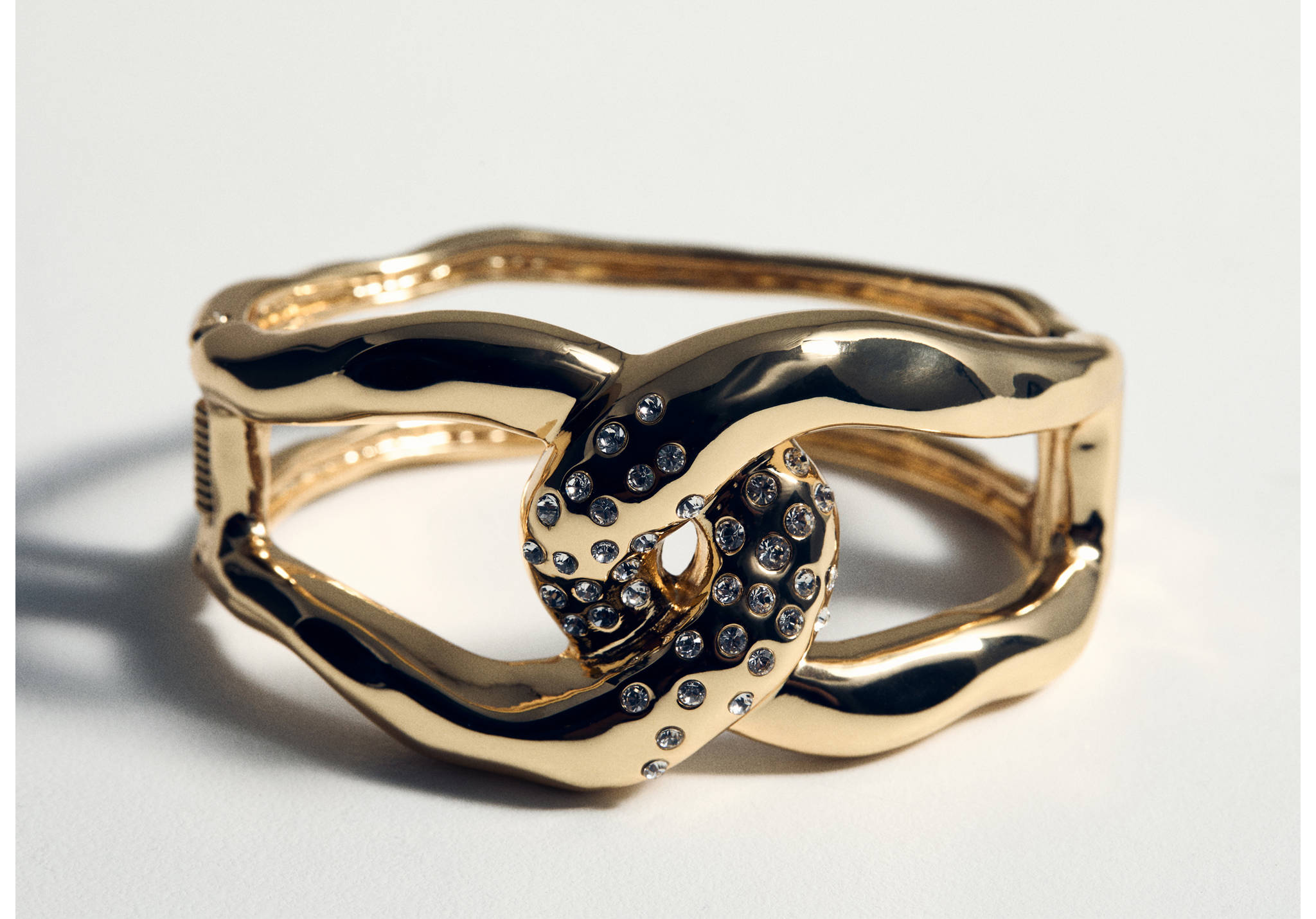 Pulsera entrelazada brillantes - Plano panorámico