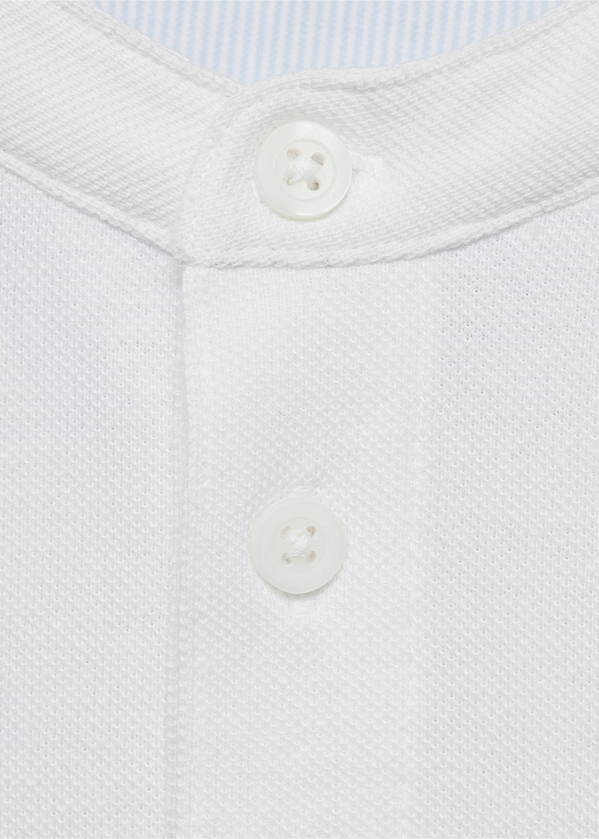 Poloshirt mit Mao-Kragen - Detail des Artikels 8, Cremeweiß. Ref: 87094779-00.