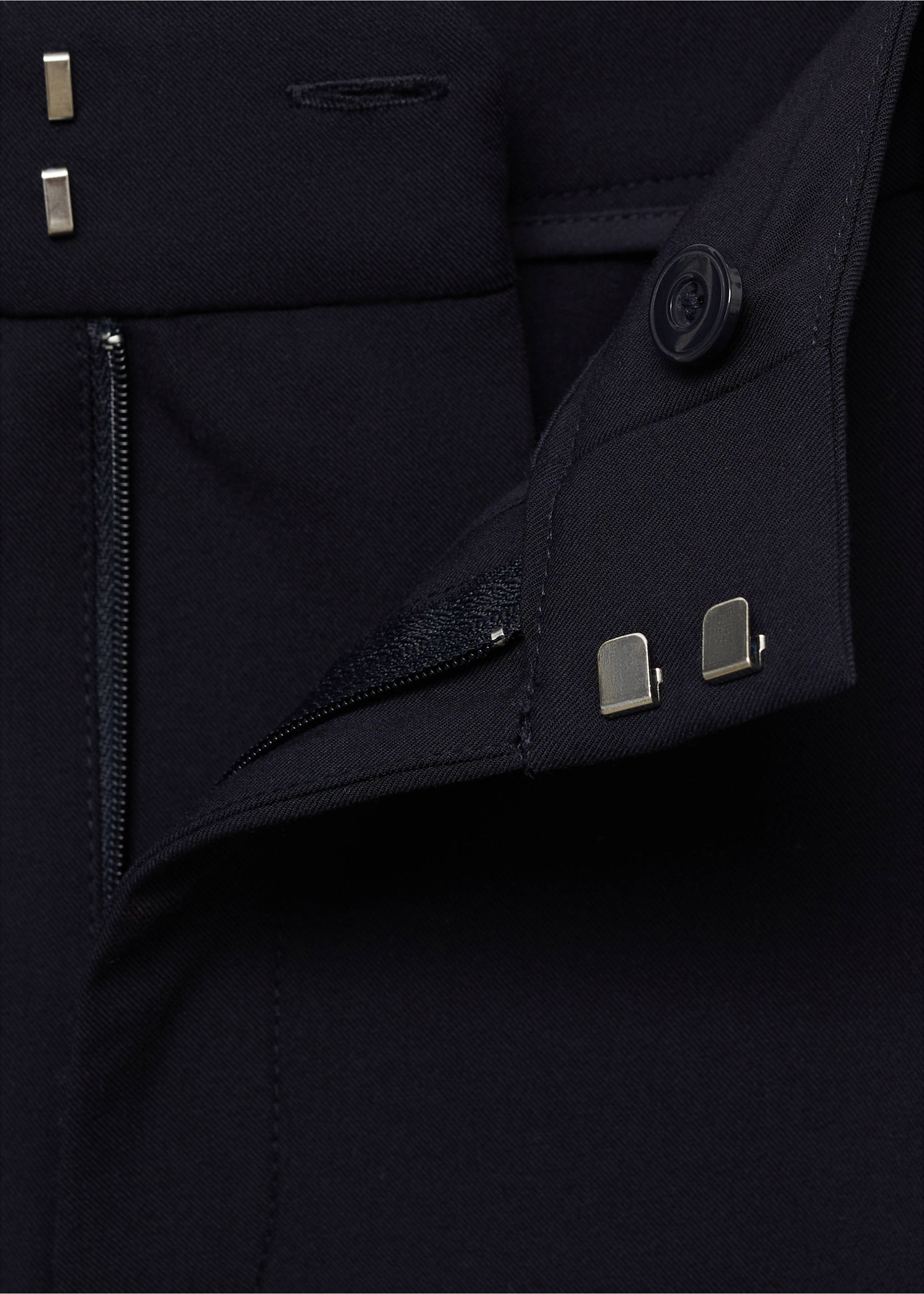 Gerade Bundfaltenhose - Detail des Artikels 8, Dunkles Marineblau. Ref: 87094799-00.