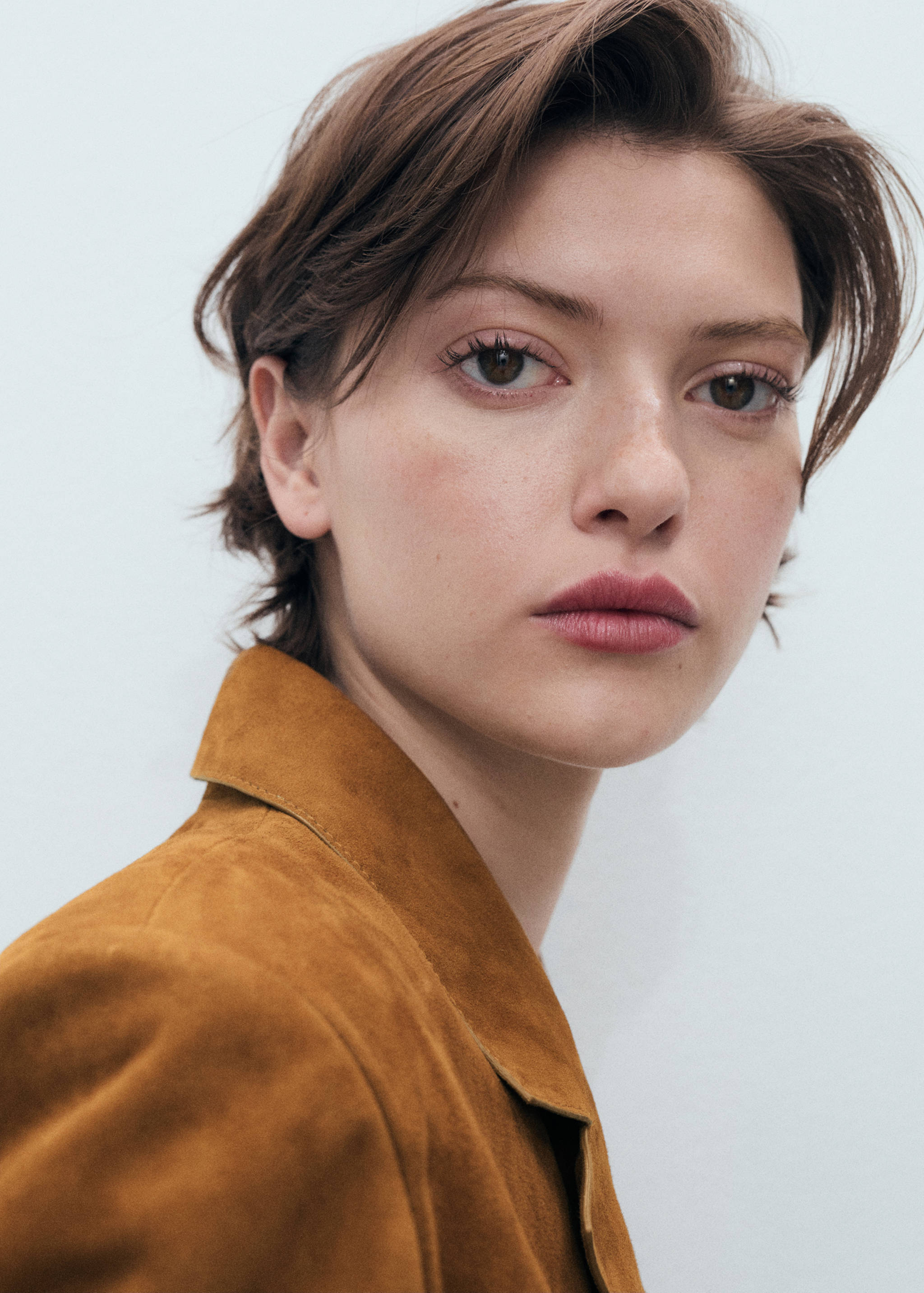 Abrigo ante solapas - Detalle del artículo 1