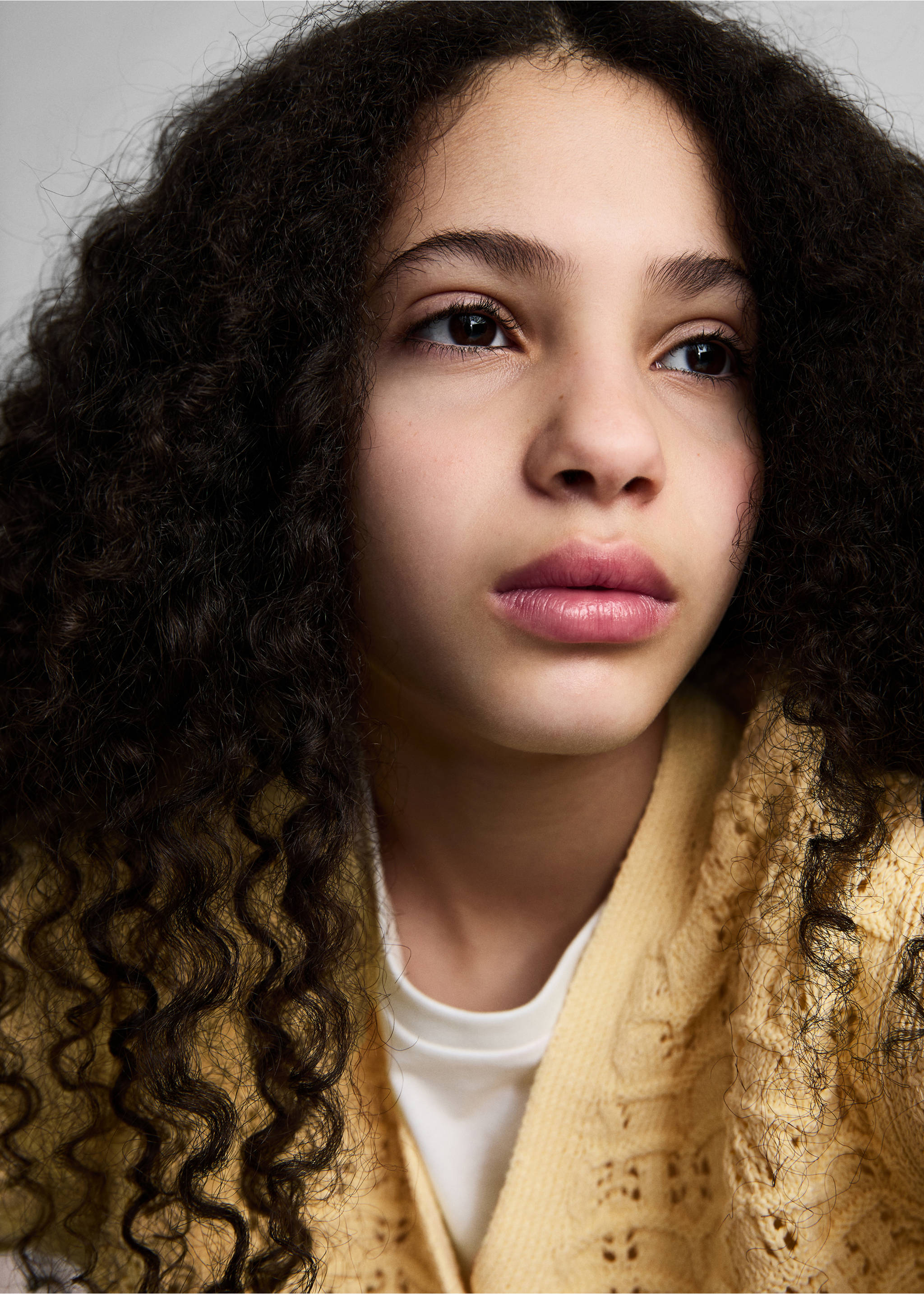 Openwork knit cardigan - Details of the article 1, Pastel Yellow. Ref: 87094804-00.