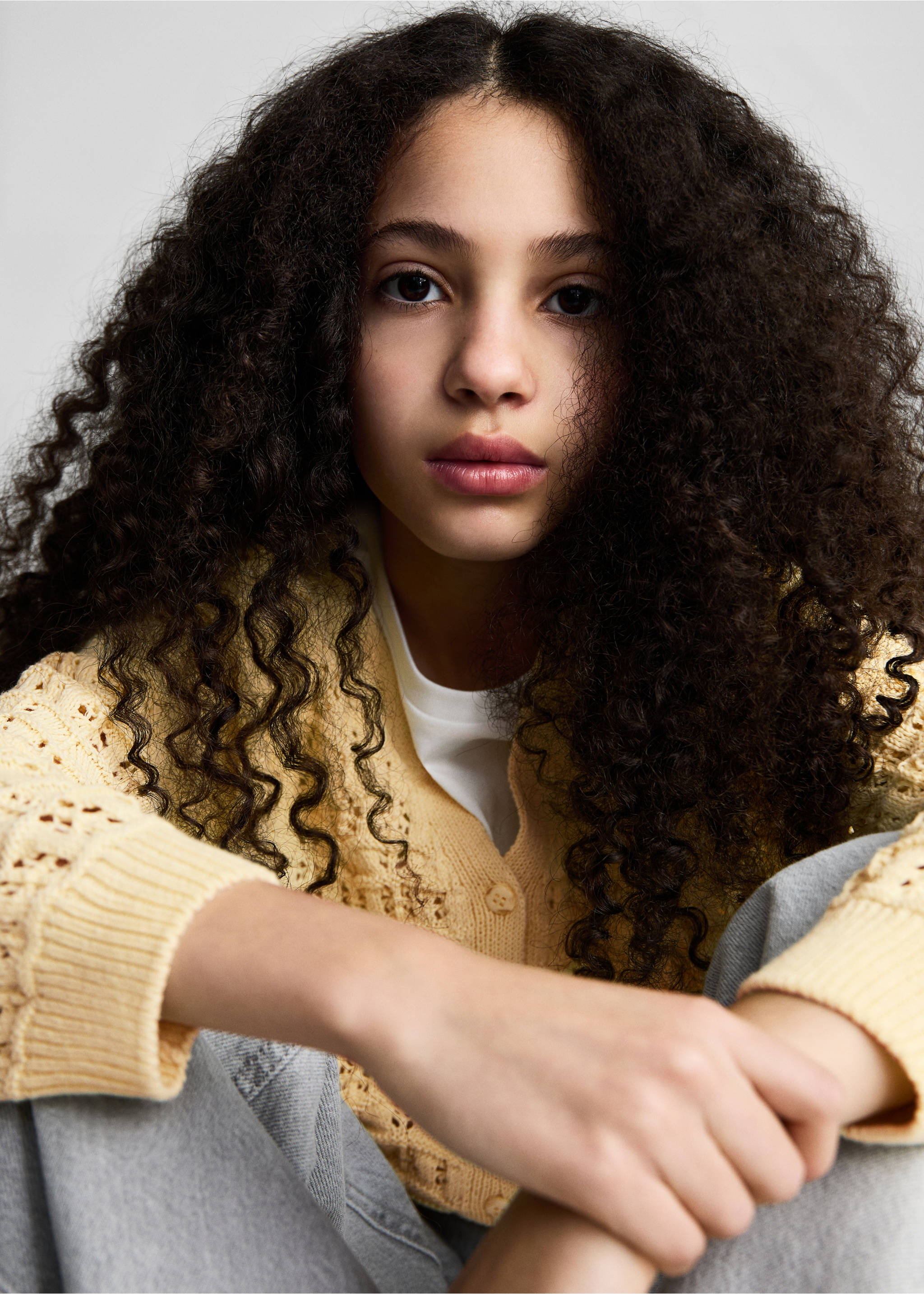 Openwork knit cardigan - Details of the article 2, Pastel Yellow. Ref: 87094804-00.