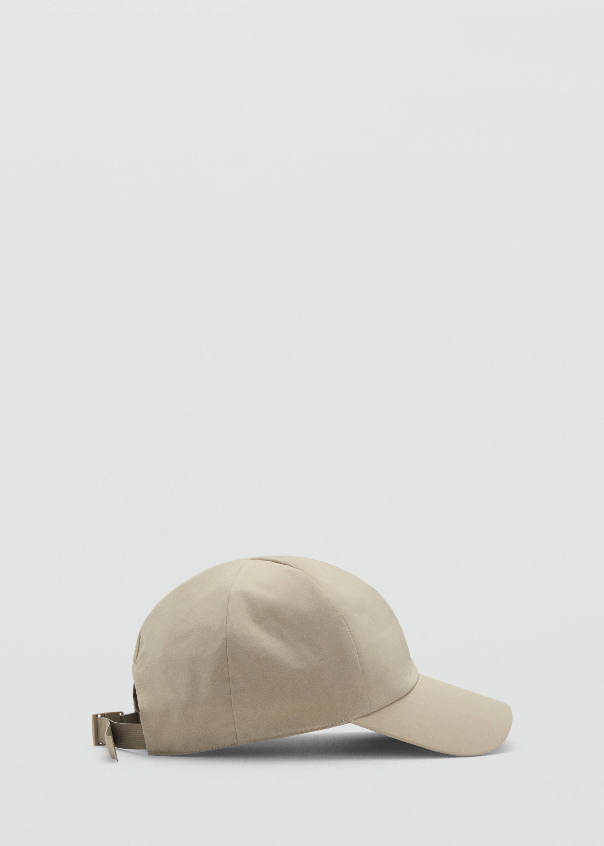 Cap with visor - Article without model