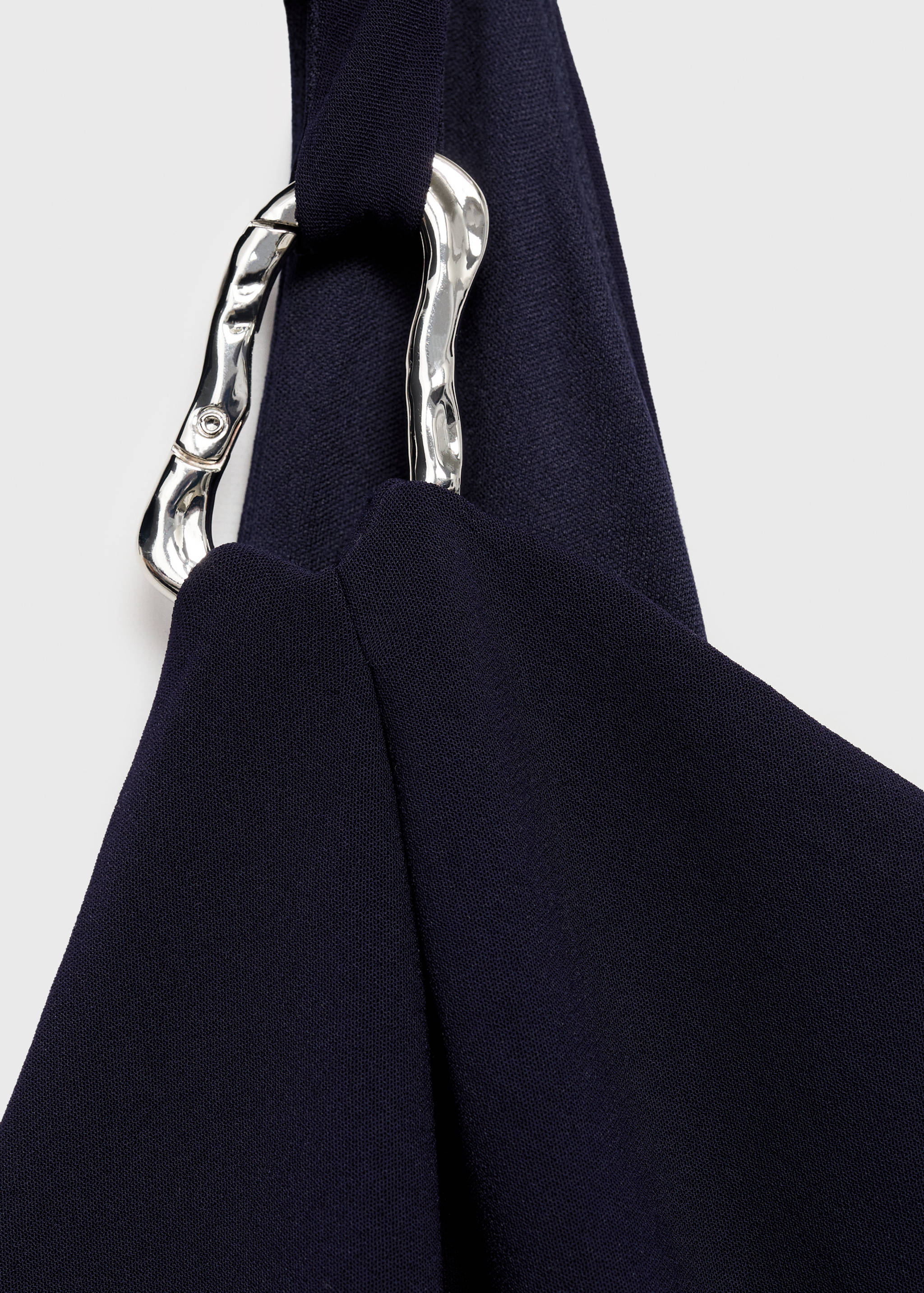 Asymmetrische jumpsuit met metalen detail - Detail van het artikel 8