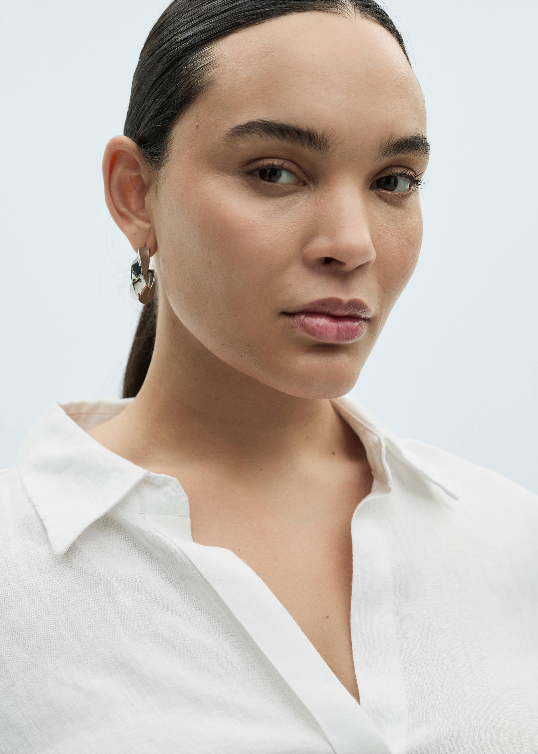 Košulja od mješavine lana - Detalji artikla 4, Bijela. Ref: 87095734-00.