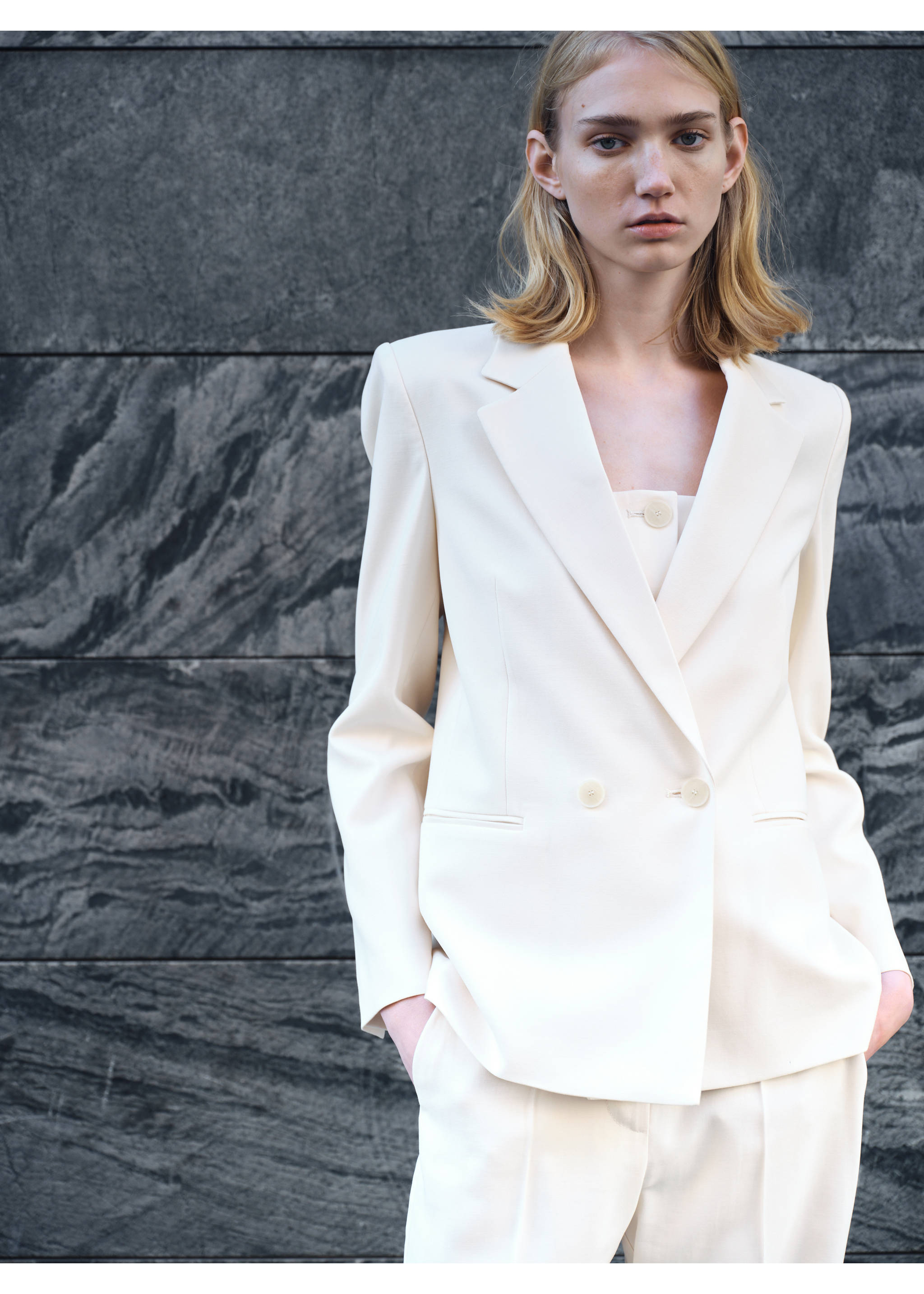 Straight-fit suit blazer - Details of the article 7, Ecru. Ref: 87095735-00.