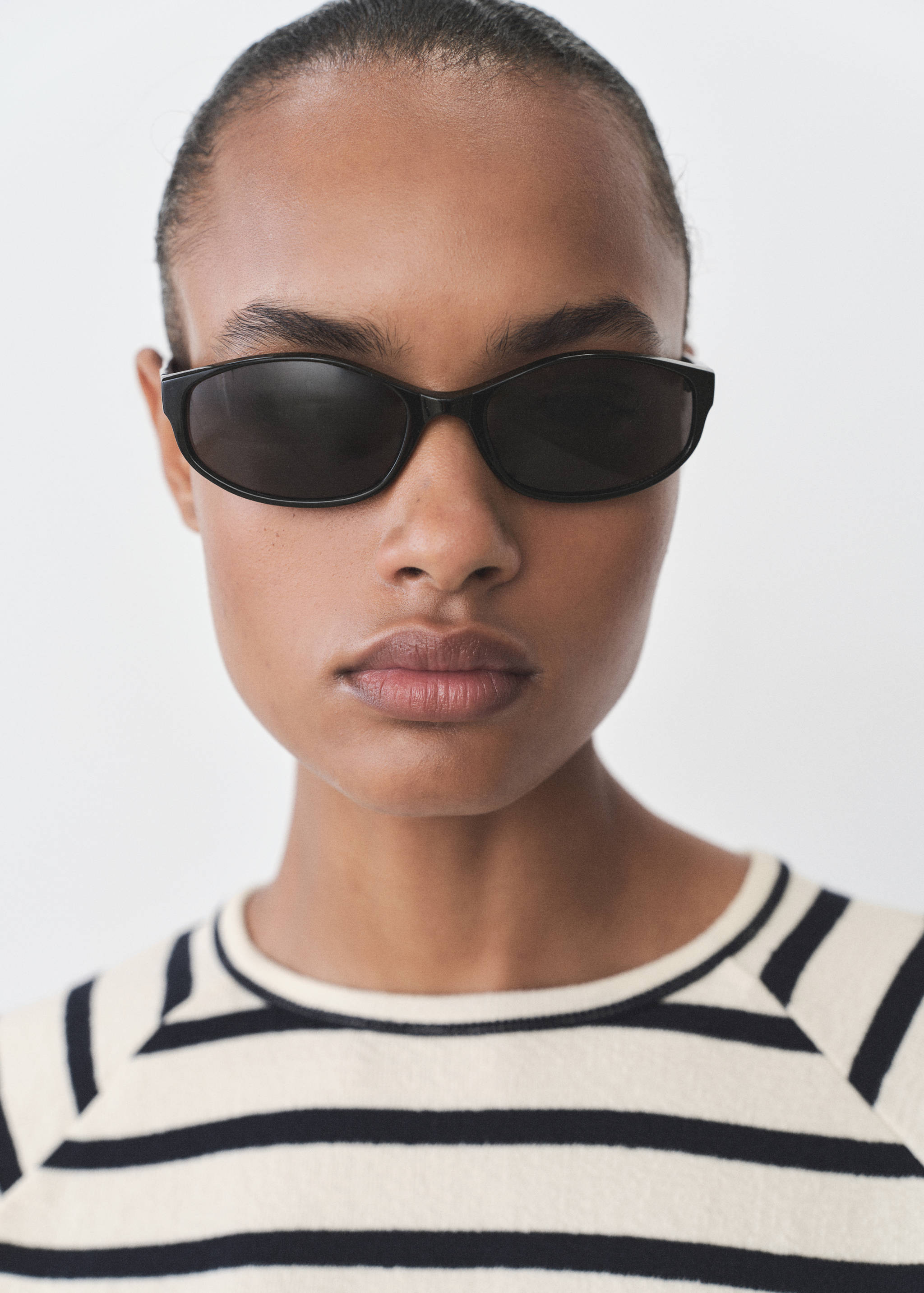 Bluza w paski z okrągłym dekoltem - Szczegóły artykułu 1