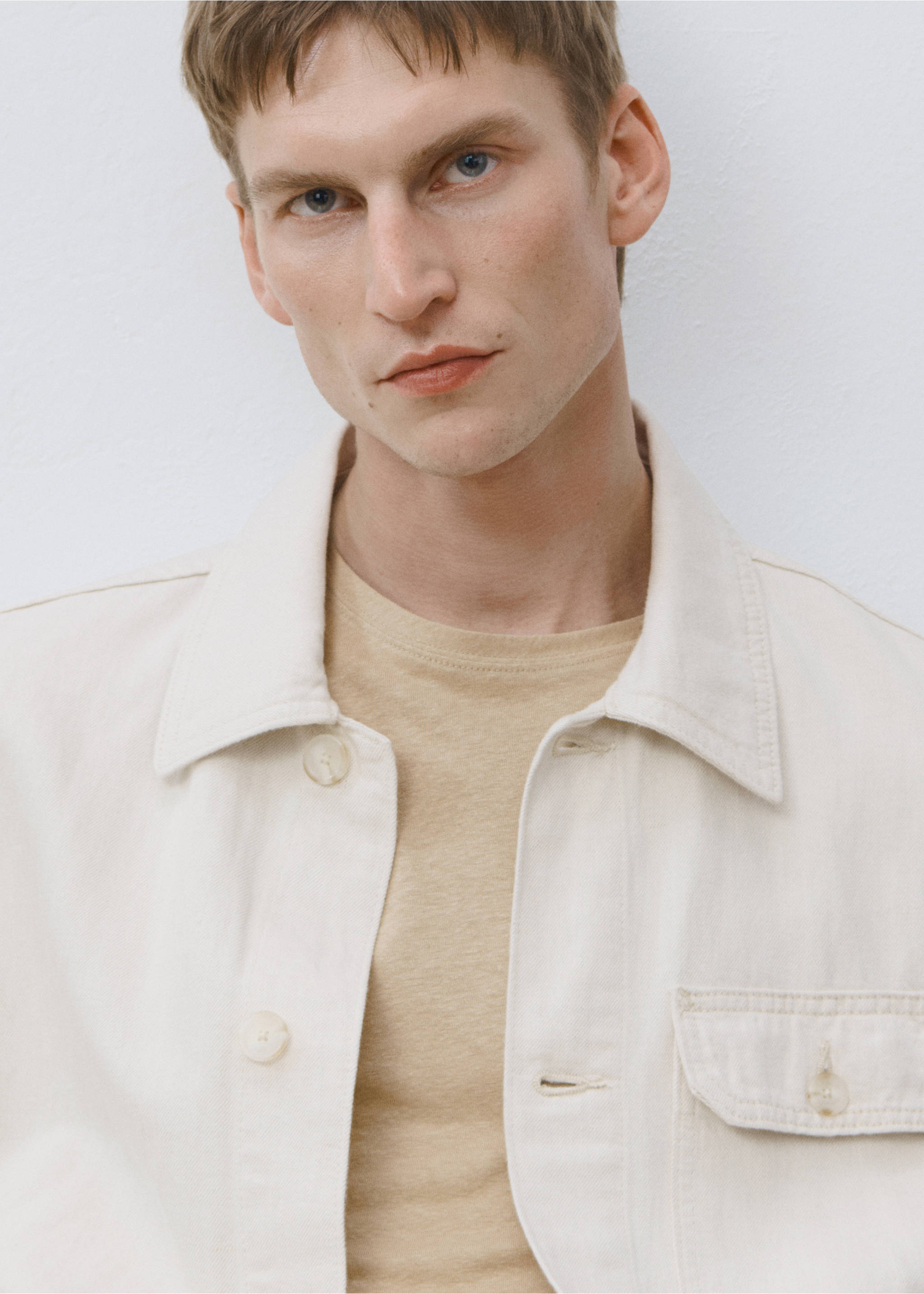 Jacke aus Leinen-/Baumwollmischgewebe mit Tasche - Detail des Artikels 9, Ecru. Ref: 87095917-00.
