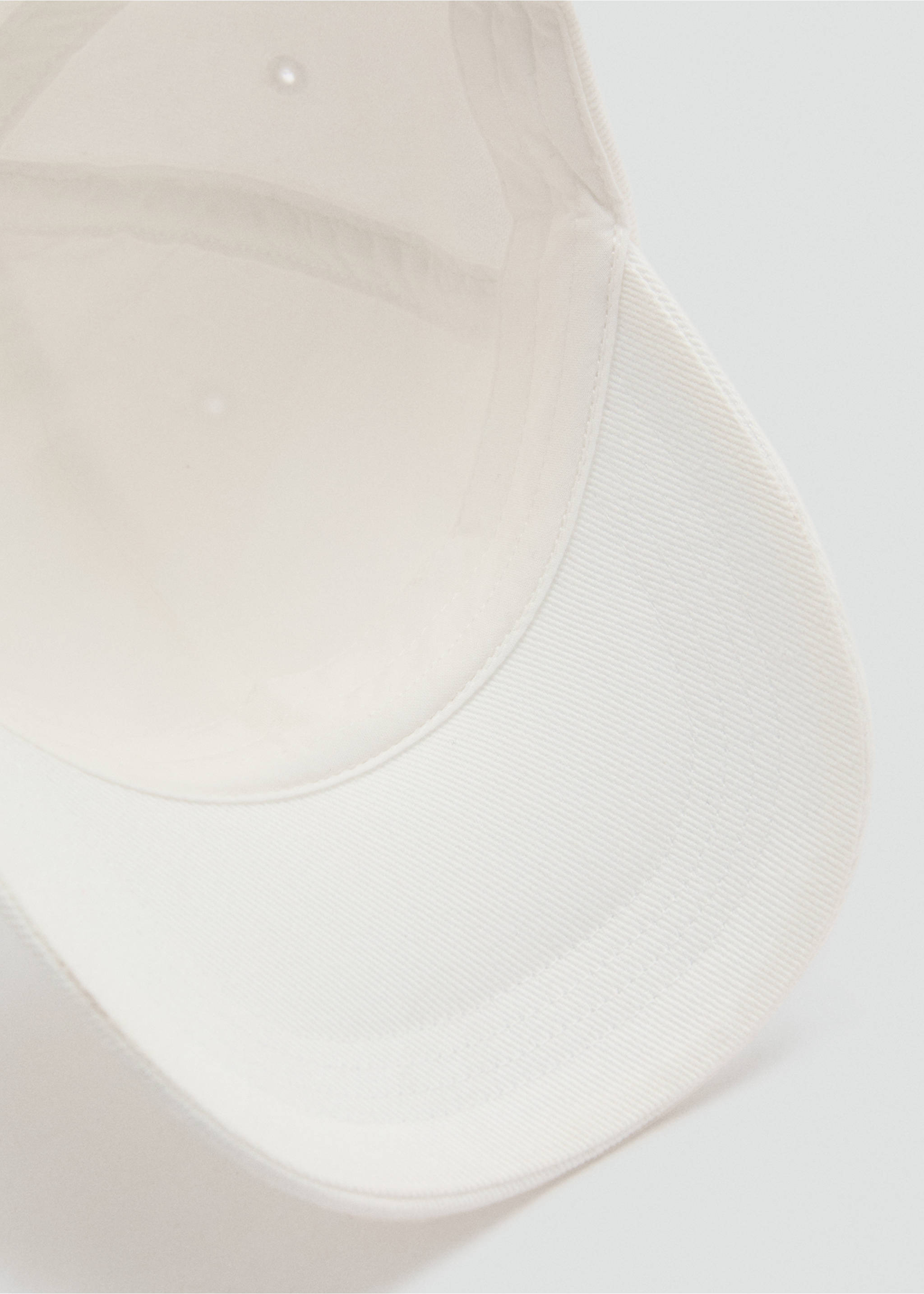 Cotton visor cap - Details of the article 2, Ecru. Ref: 87095926-00.