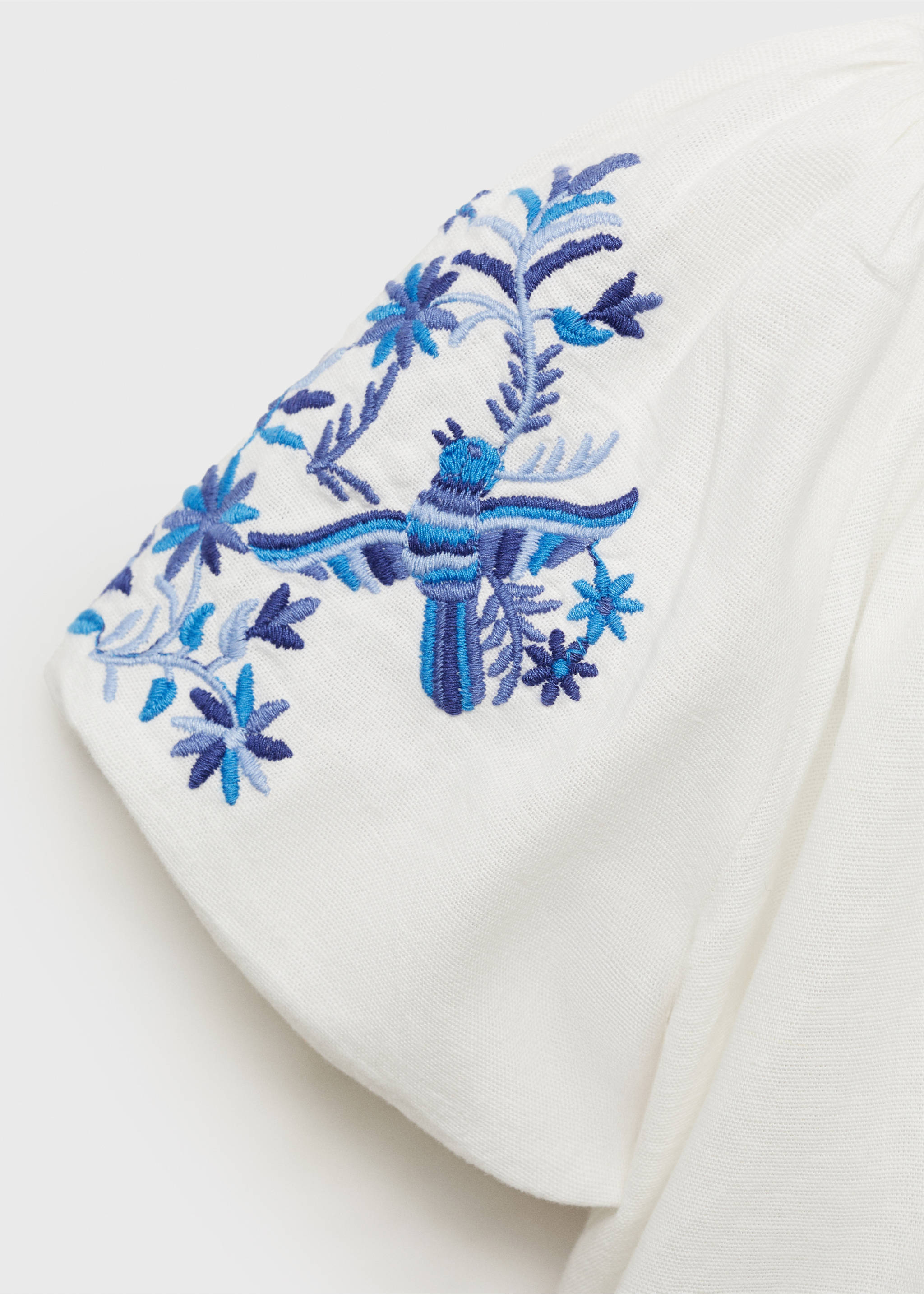 Embroidered puff-sleeve blouse - Details of the article 8, White. Ref: 87095951-00.