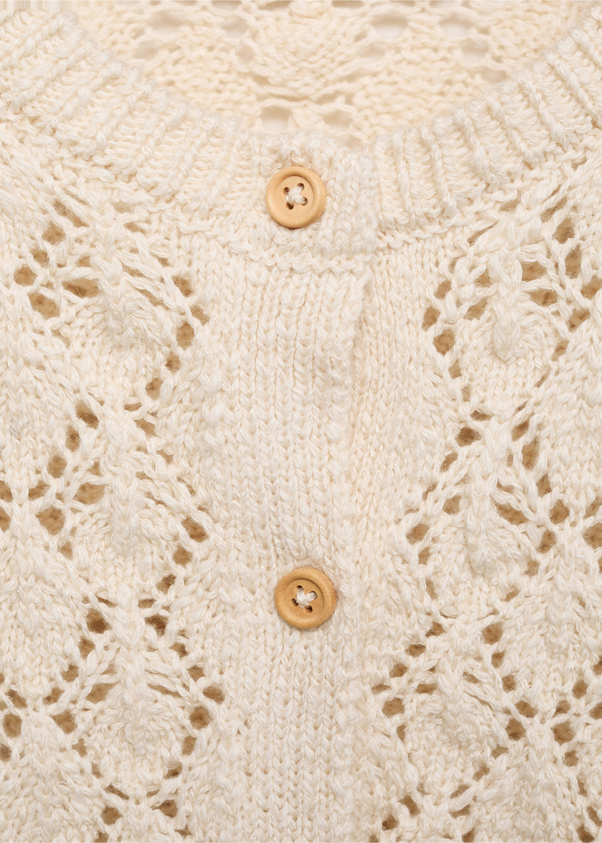 Openwork knit cardigan - Details of the article 8, Sand. Ref: 87095953-00.