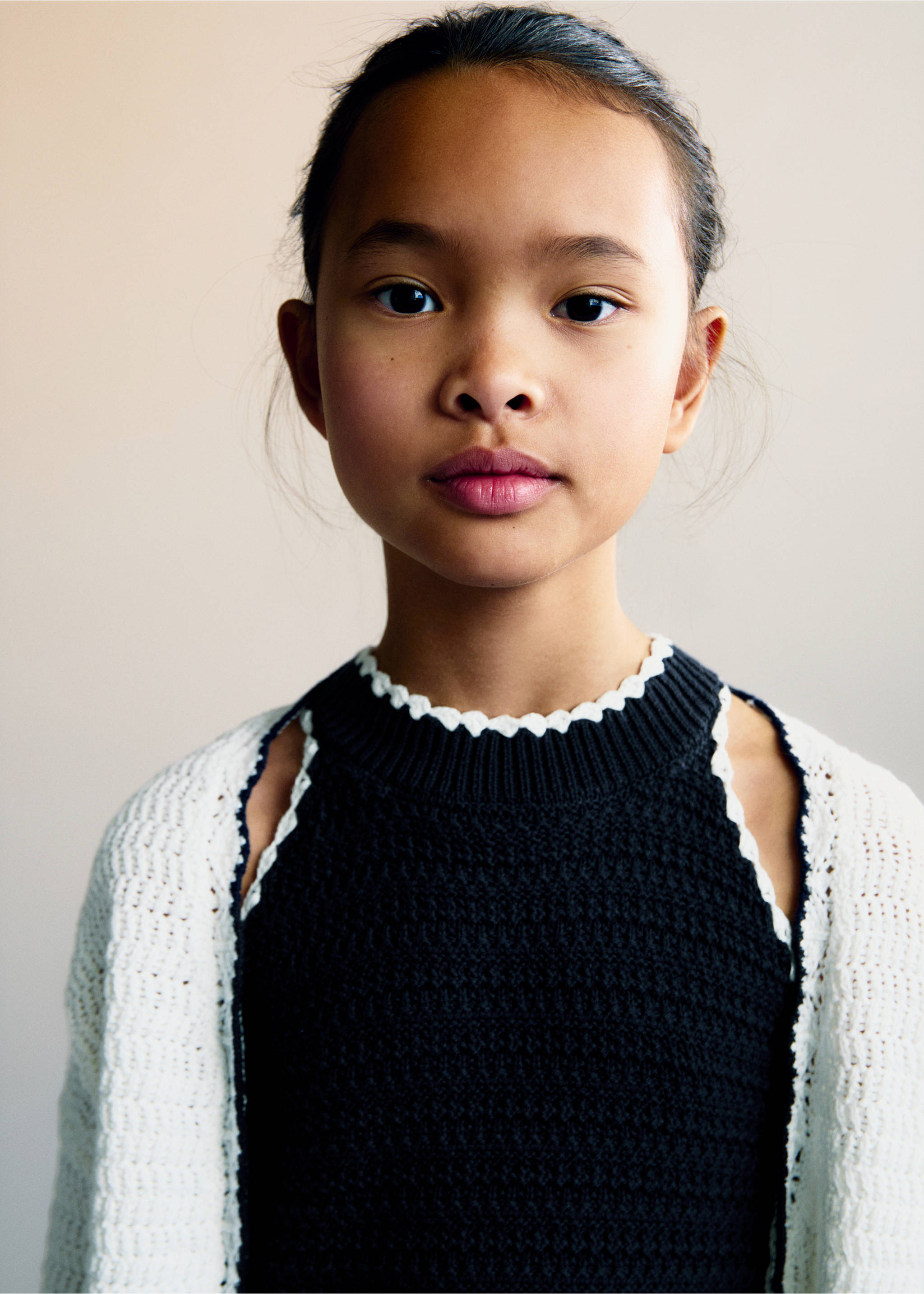 Contrast ribbed knit dress - Details of the article 1, Dark Navy. Ref: 87095980-00.