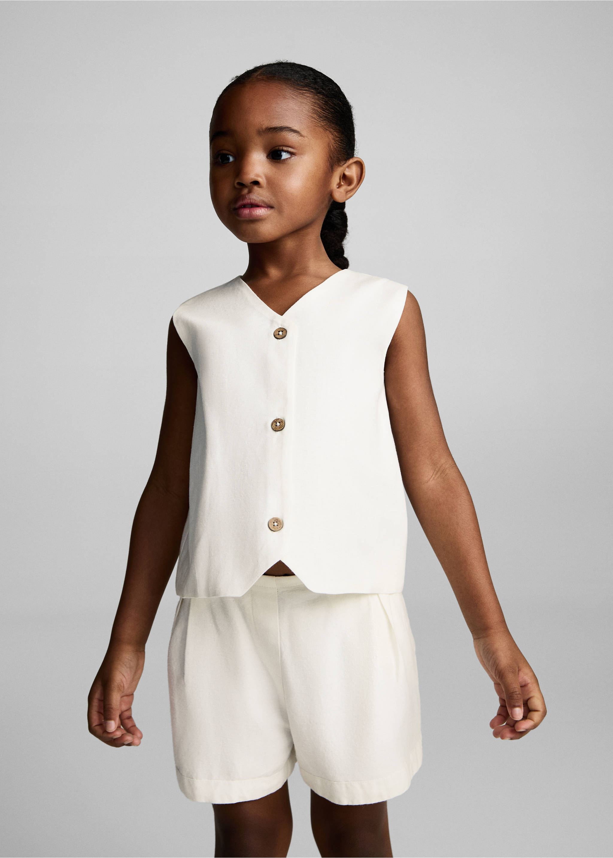 Geknöpfte Leinenweste - Mittlere Ansicht, Weiß. Ref: 87095983-00.