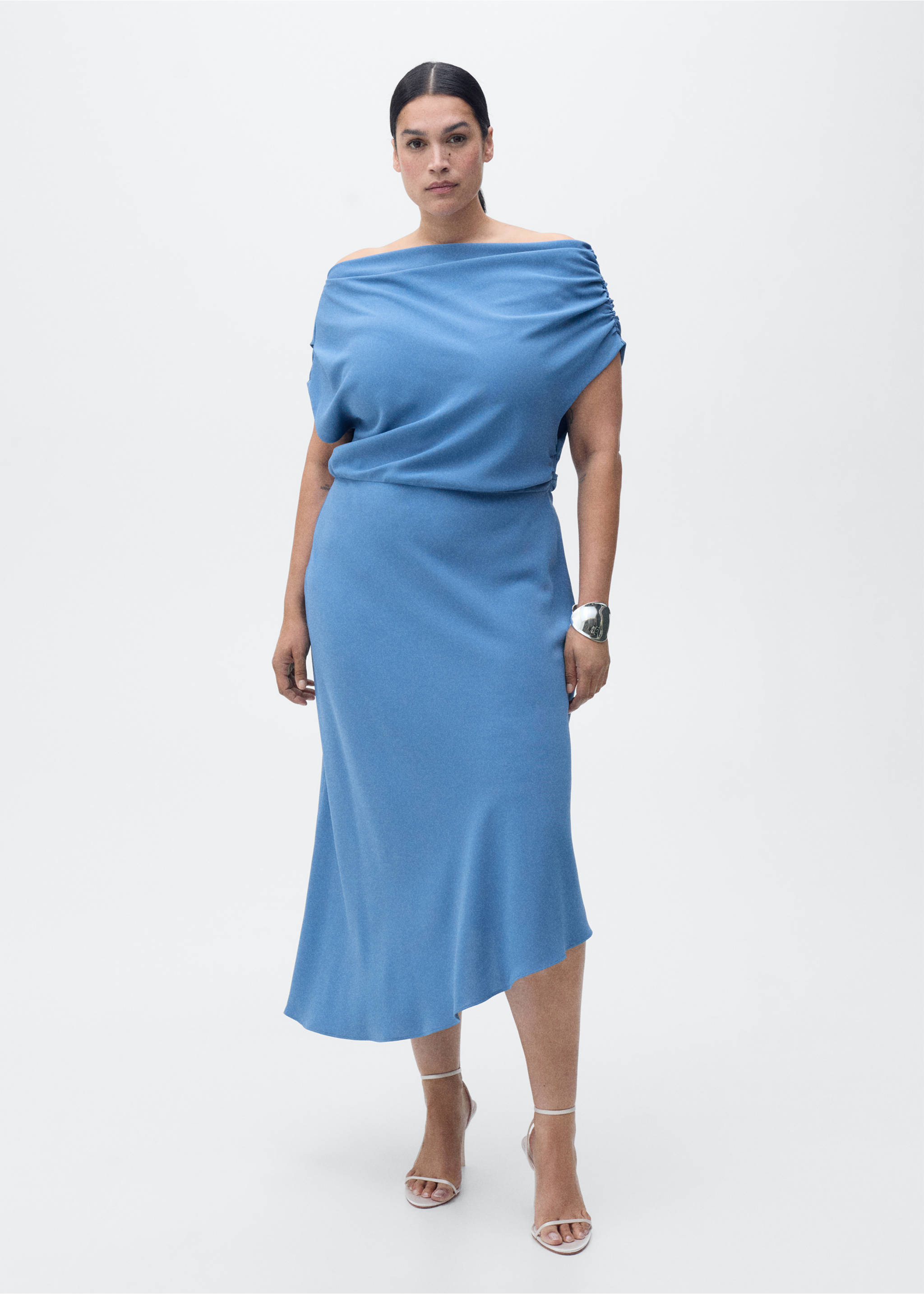 Asymmetrical-neck midi-dress - Details of the article 3, Blue. Ref: 87096352-00.