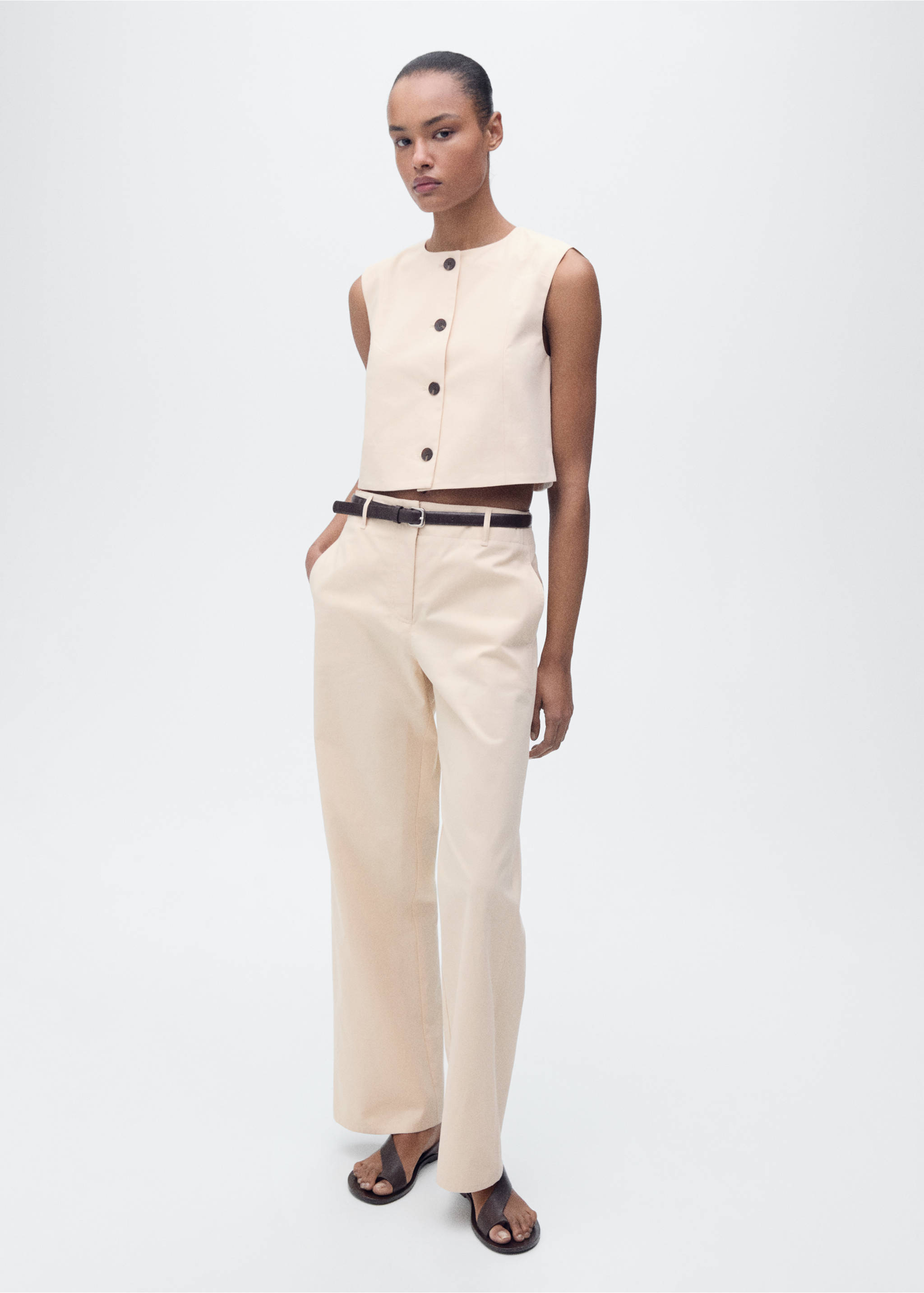 Krótki top bawełniany z guzikami - Plan ogólny, Kremowy / écru. Ref: 87096359-00.