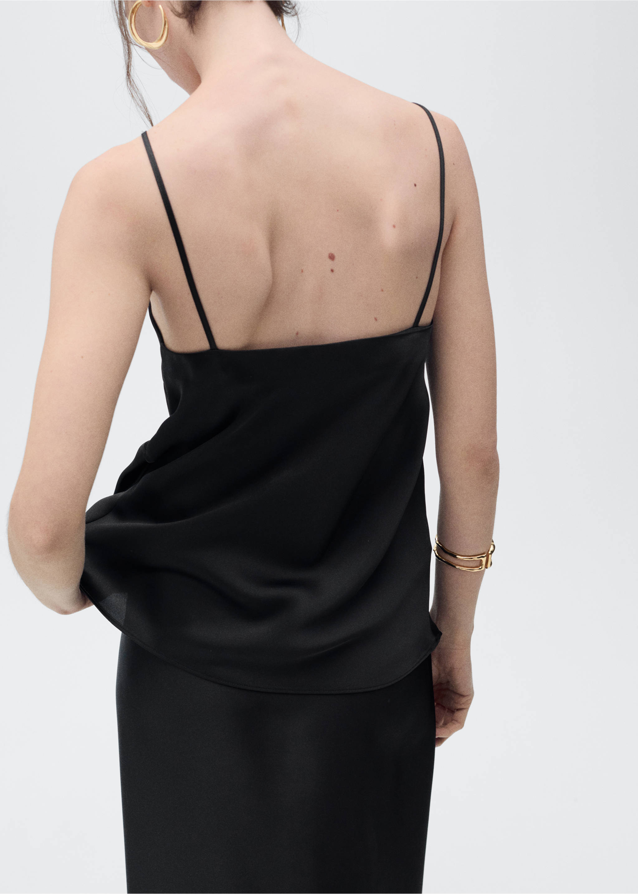 V-neck satin top - Reverse of the article, Black. Ref: 87096710-00.
