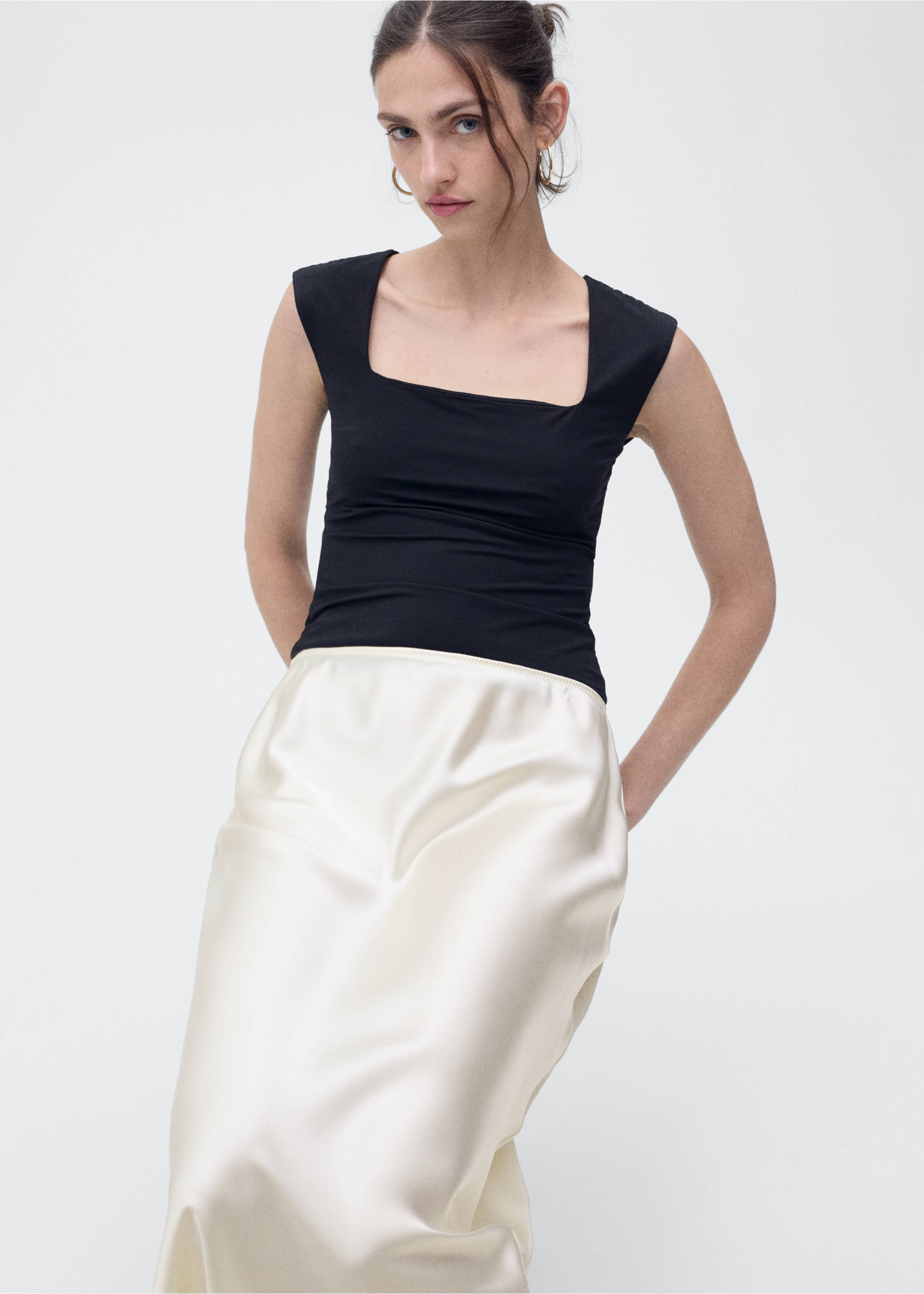 Midi satin skirt - Details of the article 2, Ecru. Ref: 87096716-00.
