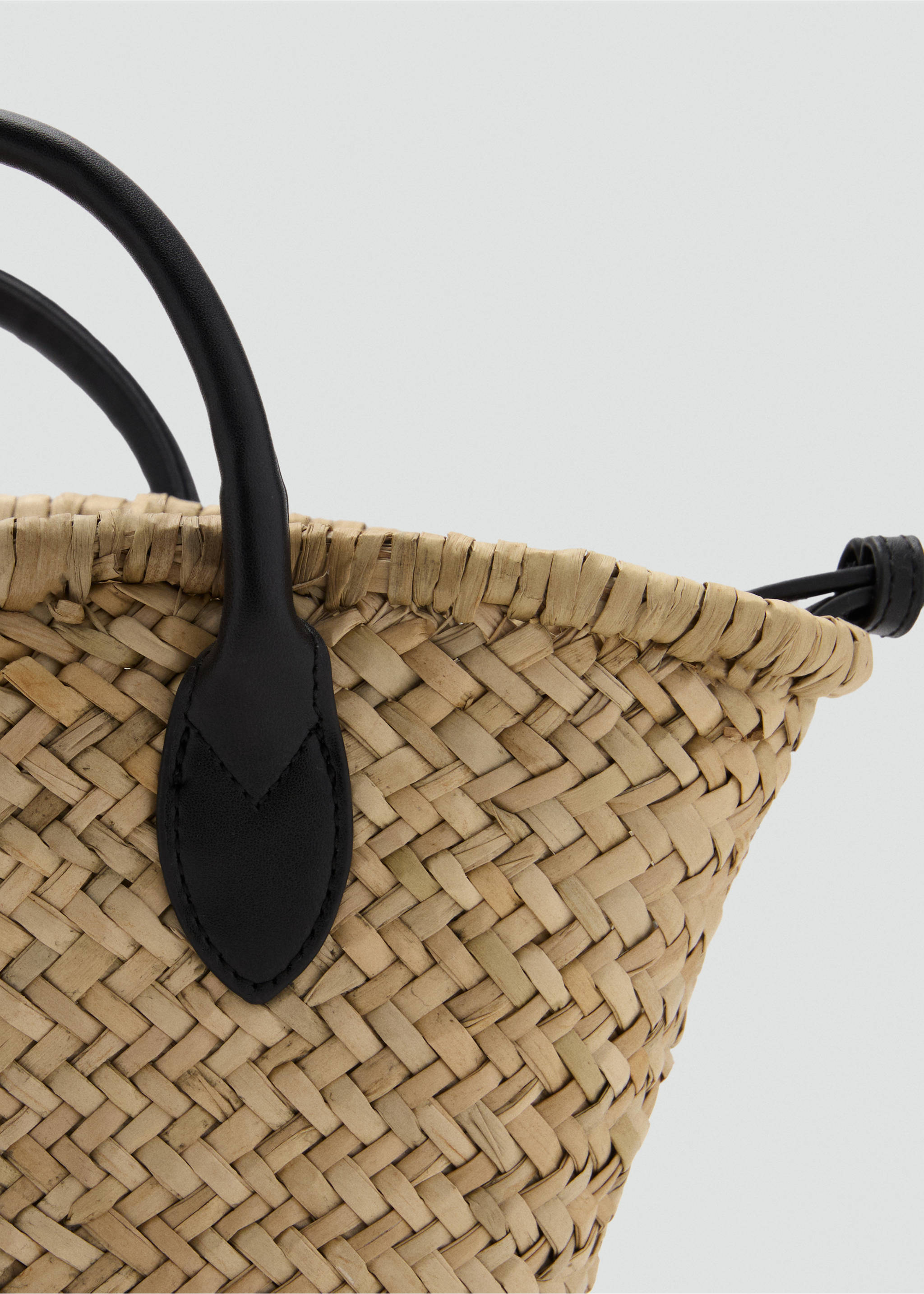 Small natural fibre basket - Details of the article 1, Black. Ref: 87097160-00.