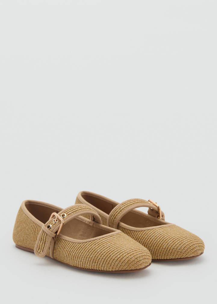 DEALS ON WOMEN S SHOES
