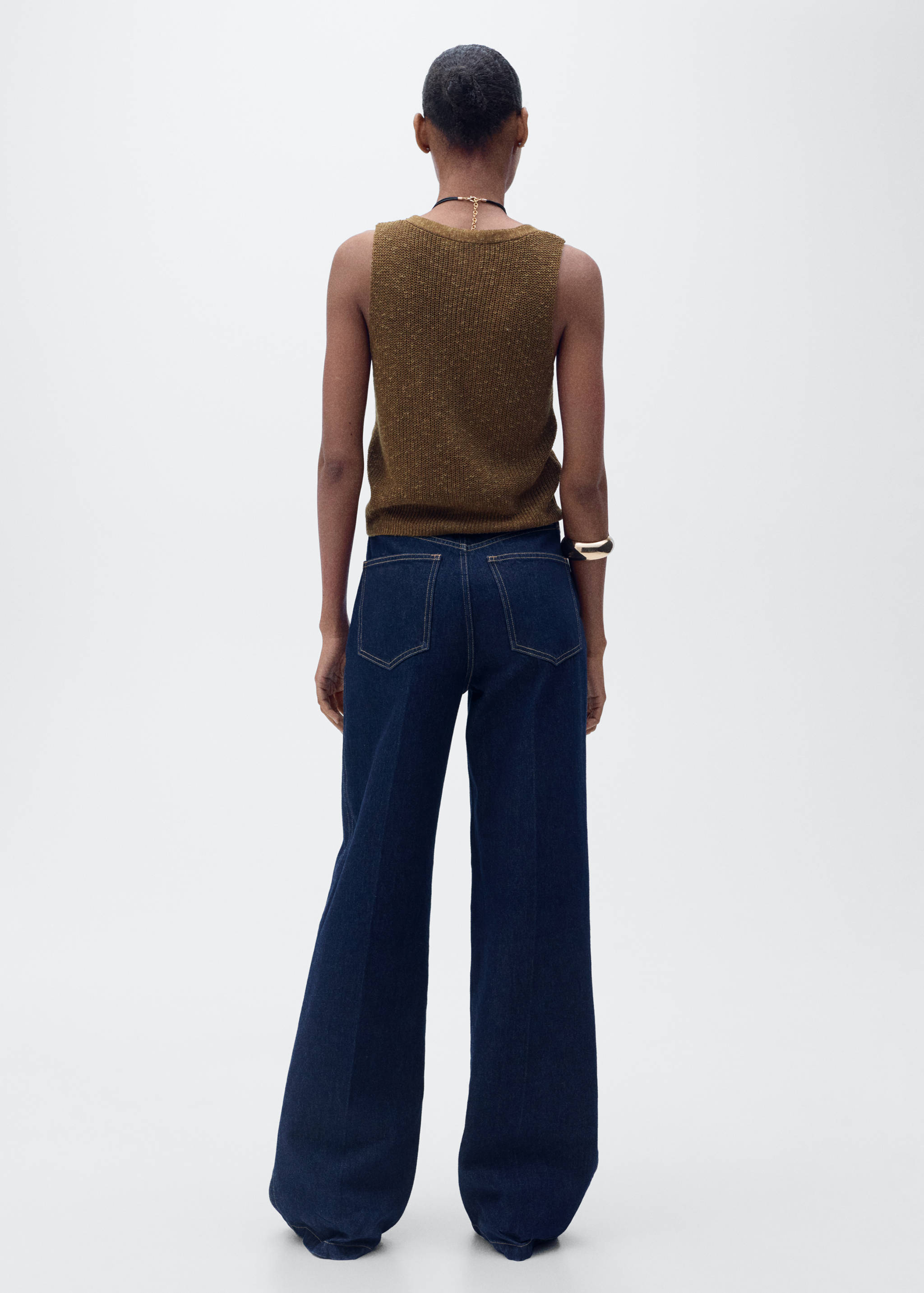 Grofgebreid gilet met knopen - Achterkant van het artikel