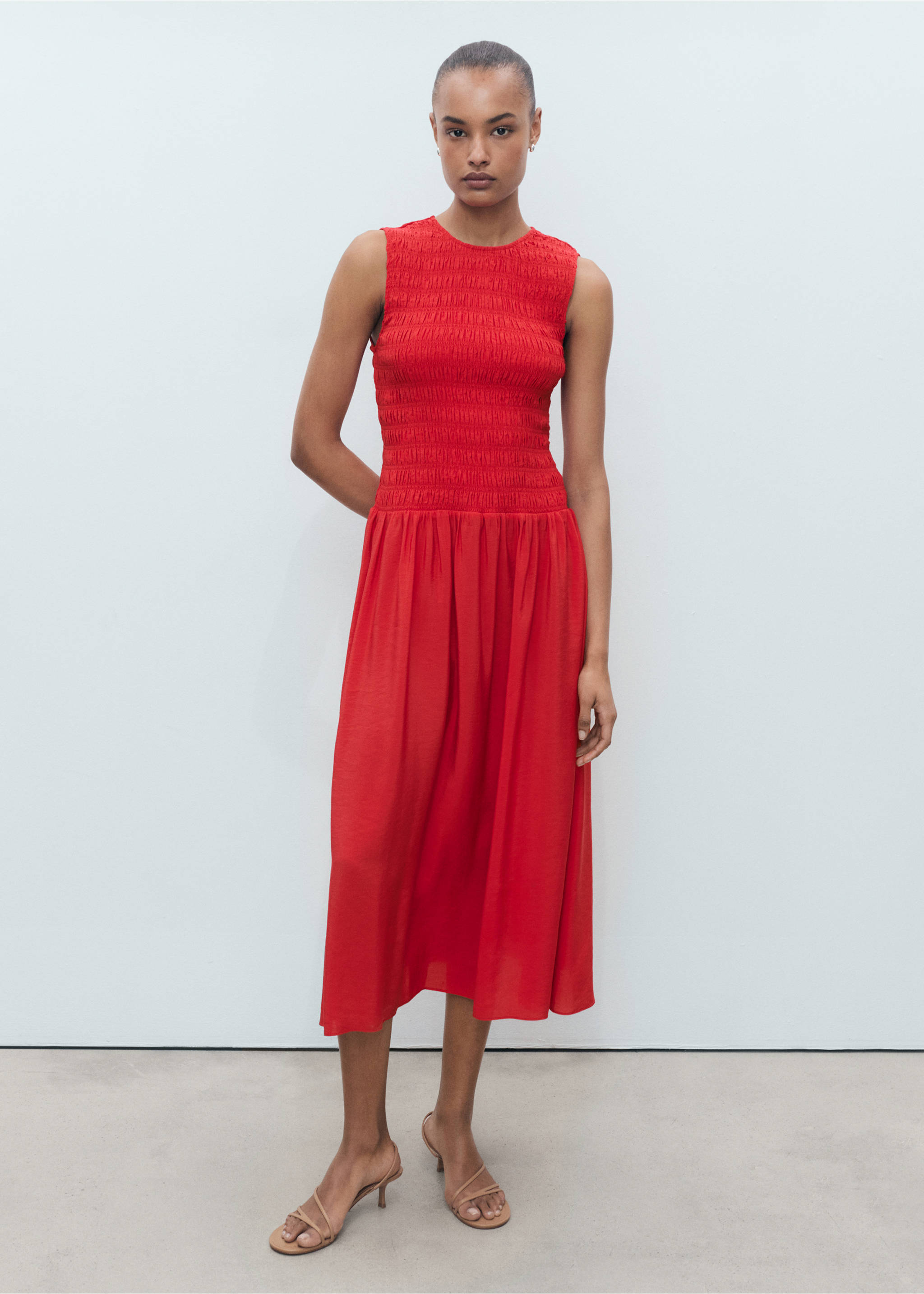 Vestido evasé cuerpo fruncido - Plano general, Rojo. Ref: 87097179-00.