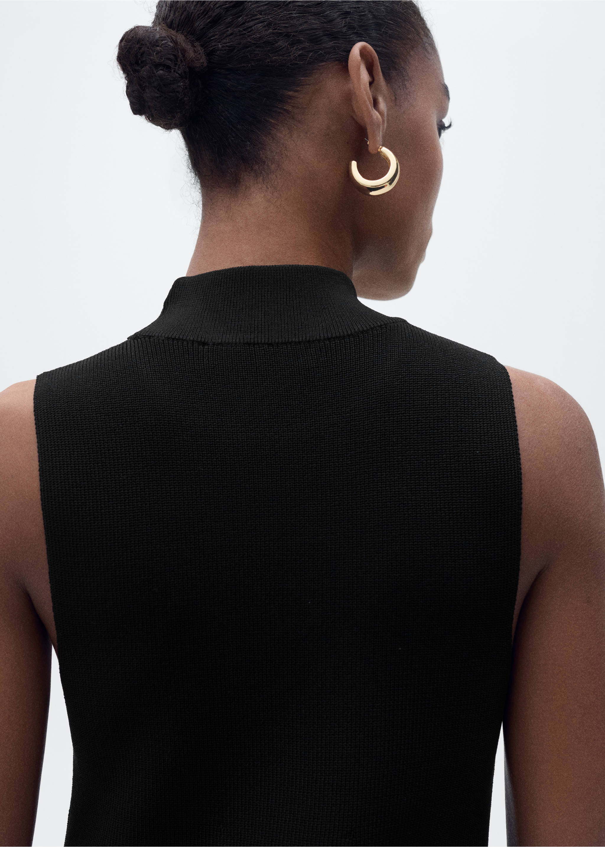 Perkins-neck knitted dress - Details of the article 1, Black. Ref: 87097184-00.