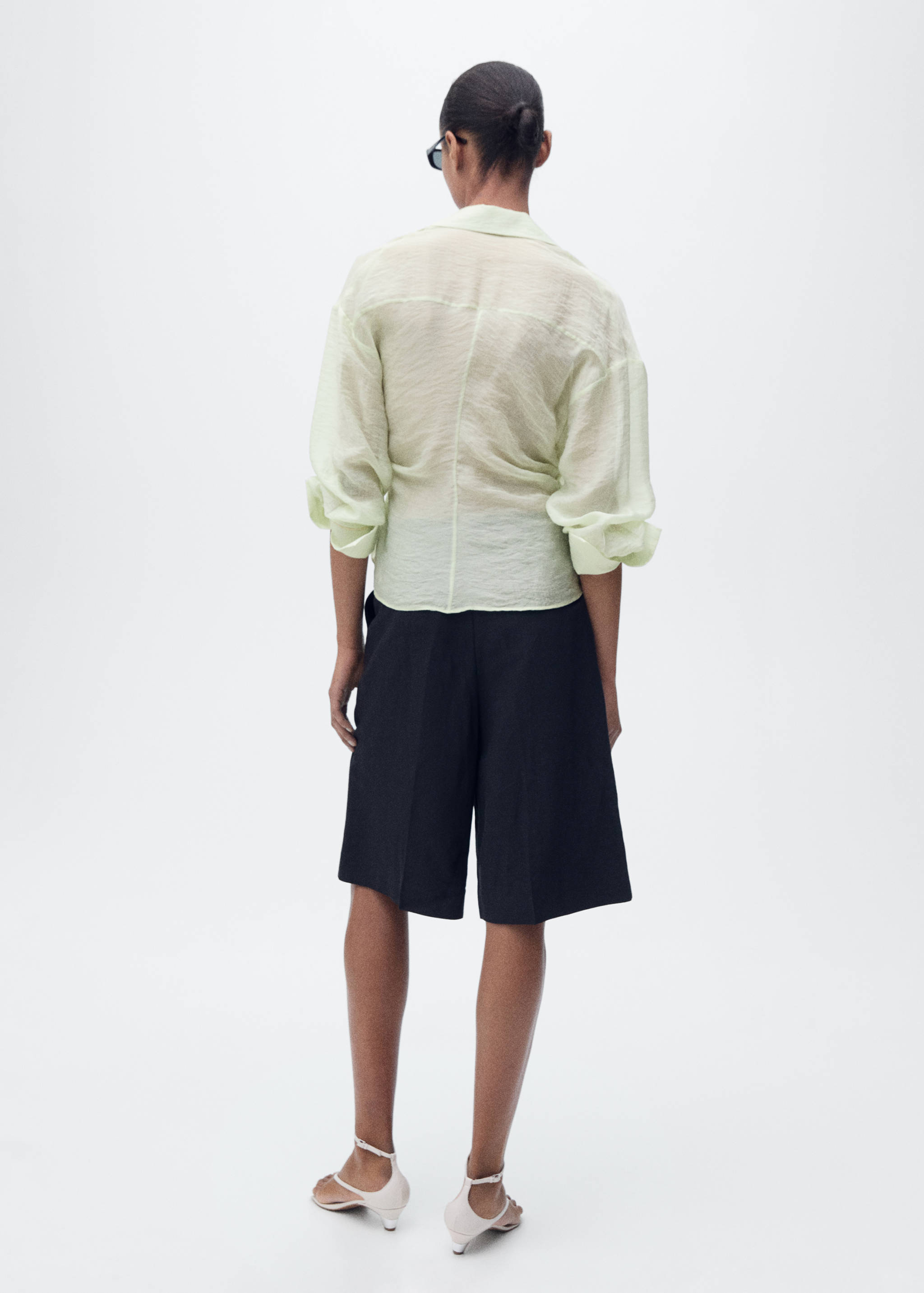 Lyocell wrap shirt with bow closure - Reverse of the article