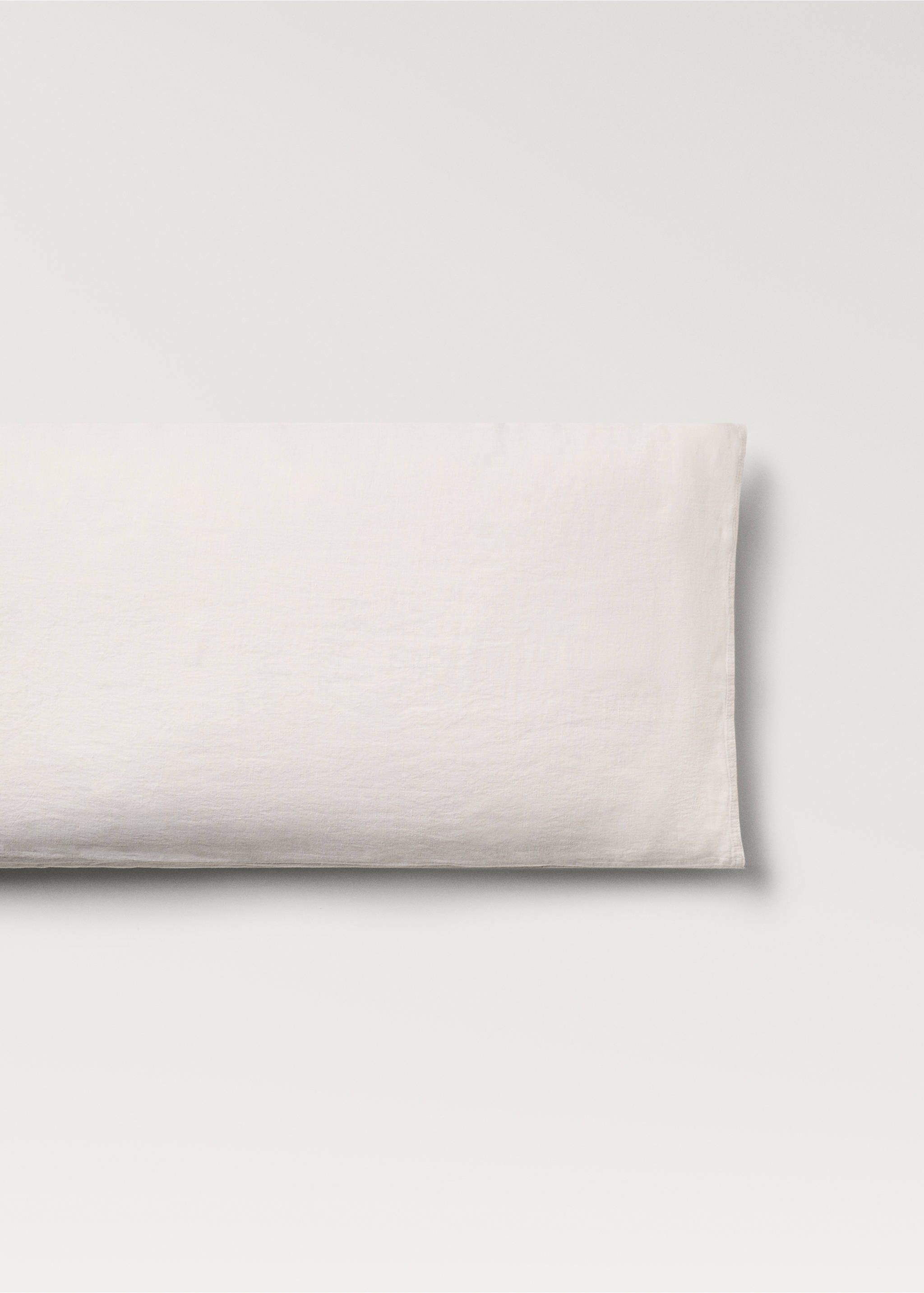 Washed linen pillowcase 45x110 cm - Article without model, Beige. Ref: 87097195-00.