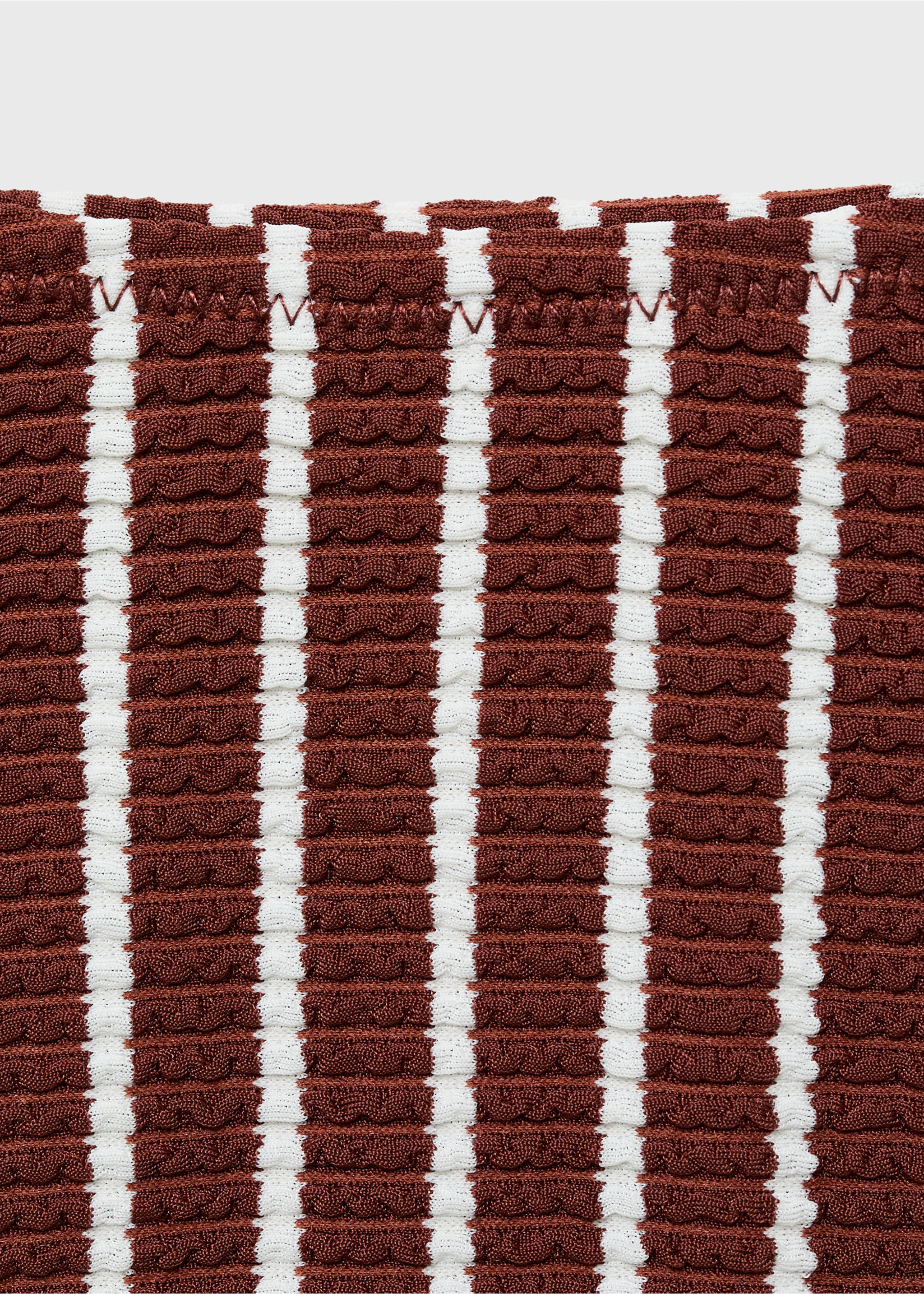 Rebrasti prugasti donji dio bikinija - Detalji artikla 0, Čokoladna. Ref: 87097673-00.