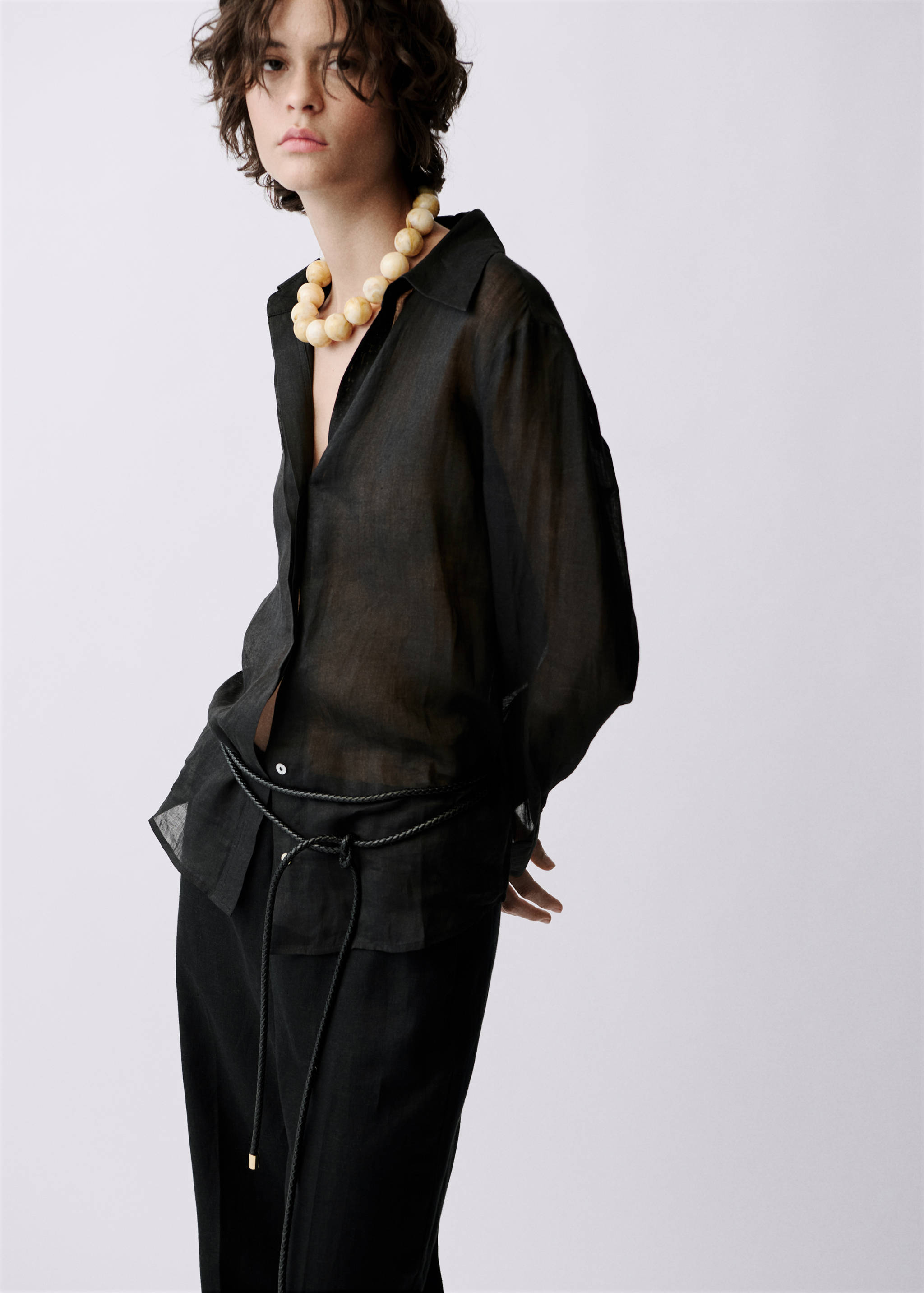 Straight-fit linen trousers with bow - Reverse of the article