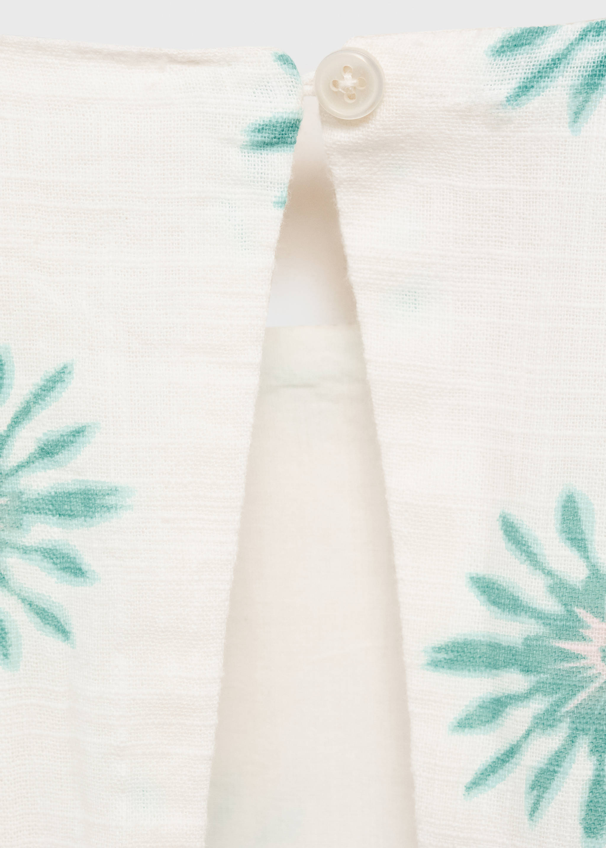 Printed jumpsuit with openings - Details of the article 8