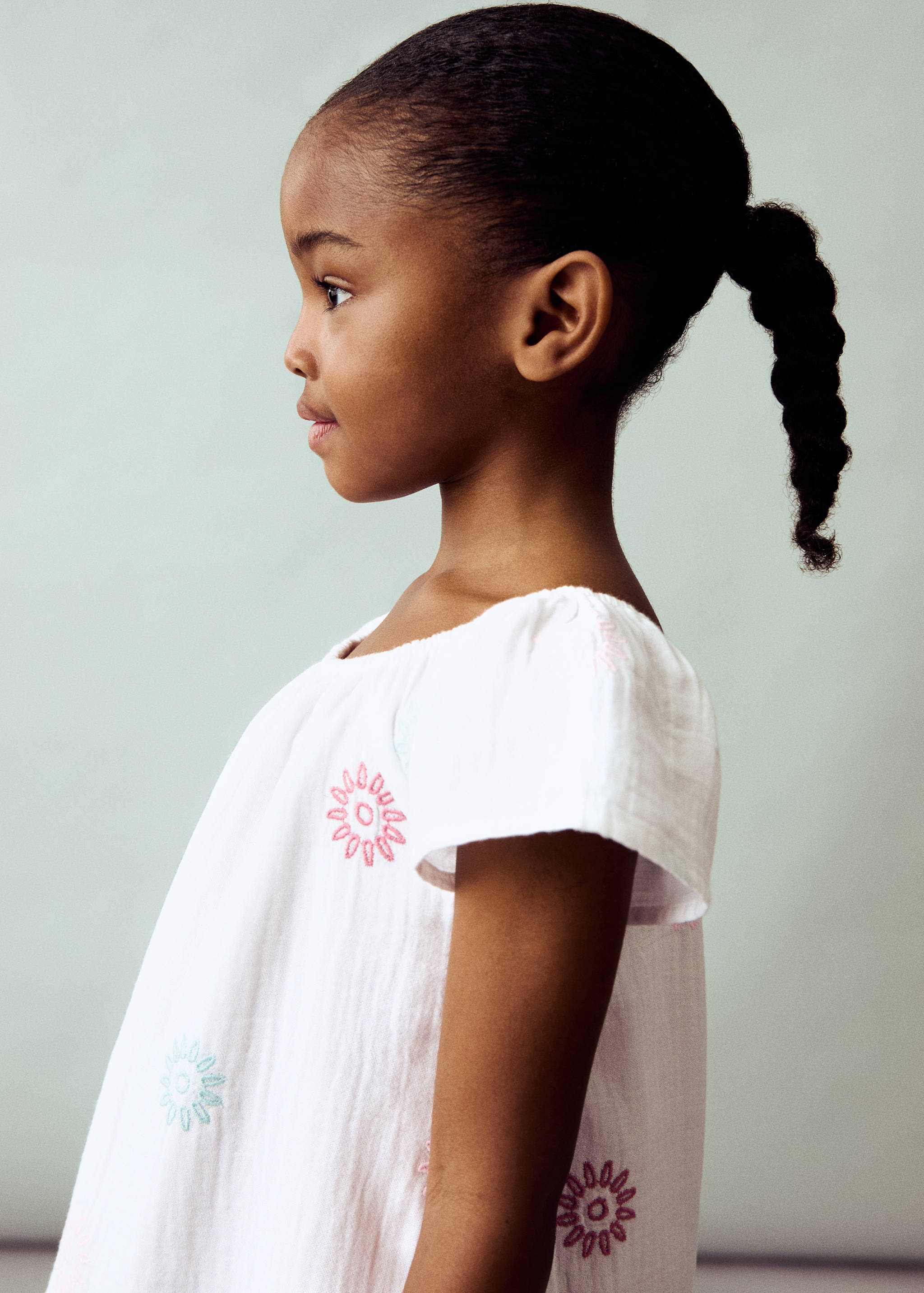 Embroidered detail dress - Details of the article 1