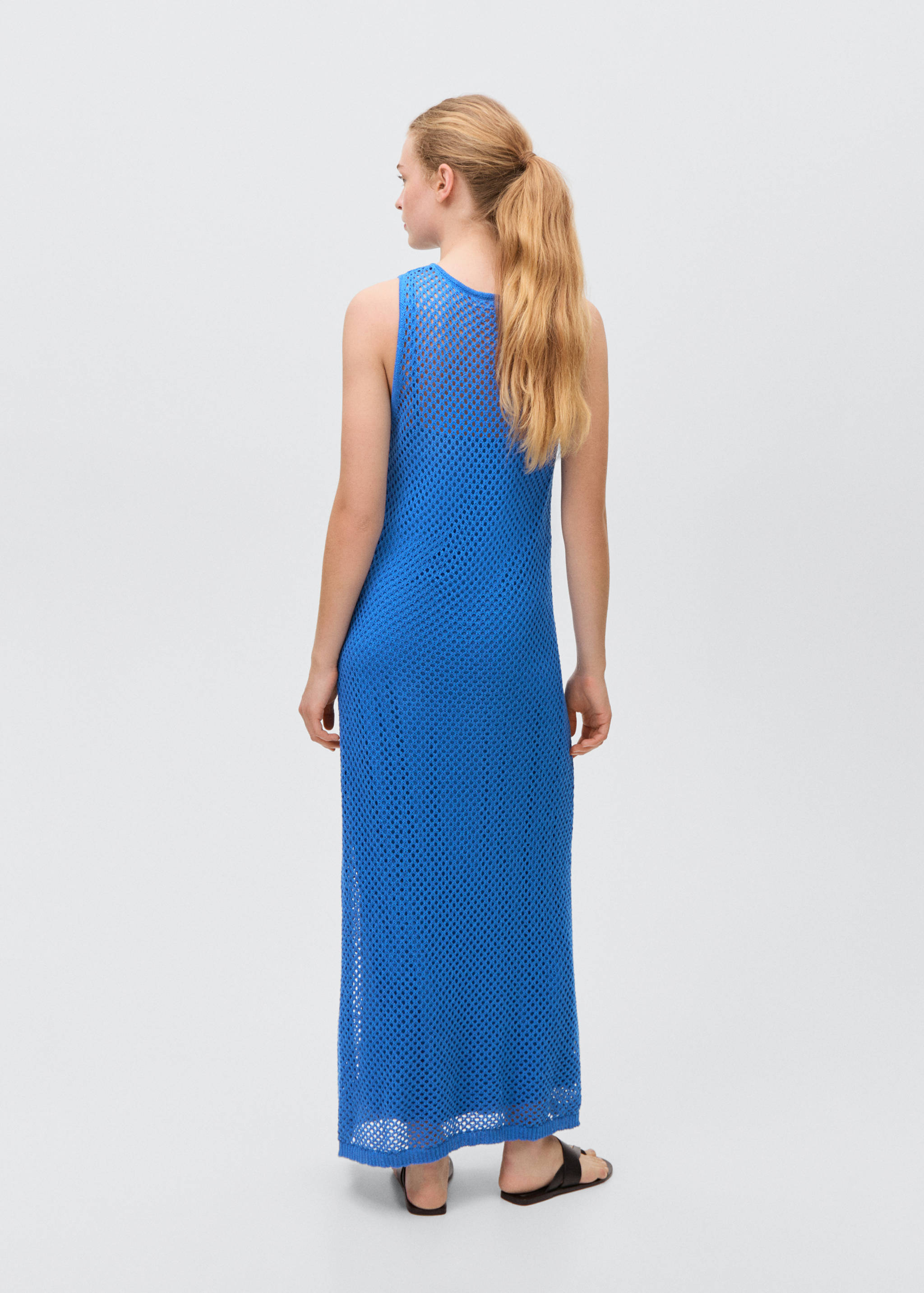 Mesh crochet dress - Reverse of the article