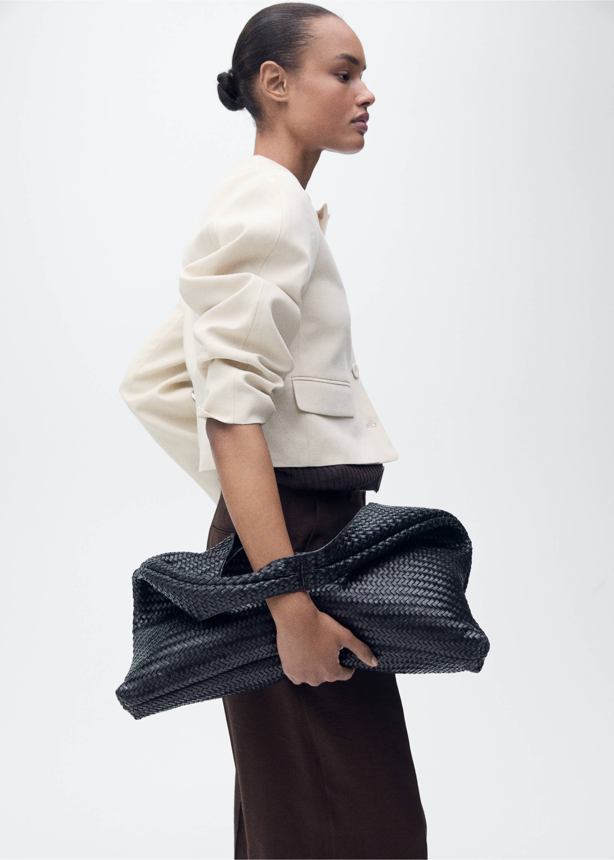 Linen-blend jacket with buttons - Details of the article 2, Light/Pastel Grey. Ref: 87097704-00.