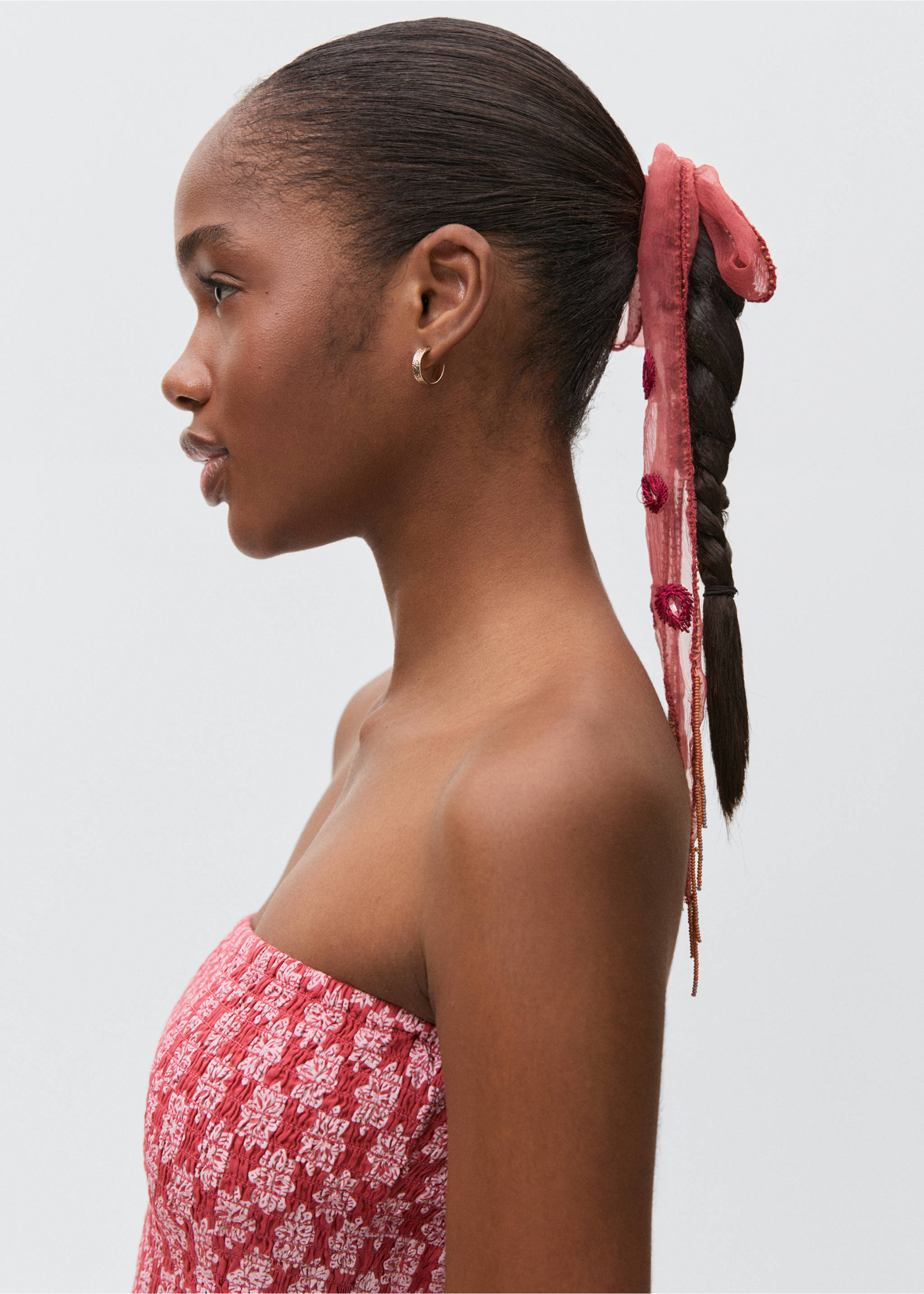 Ruffled dress - Details of the article 1, Strawberry. Ref: 87097706-00.