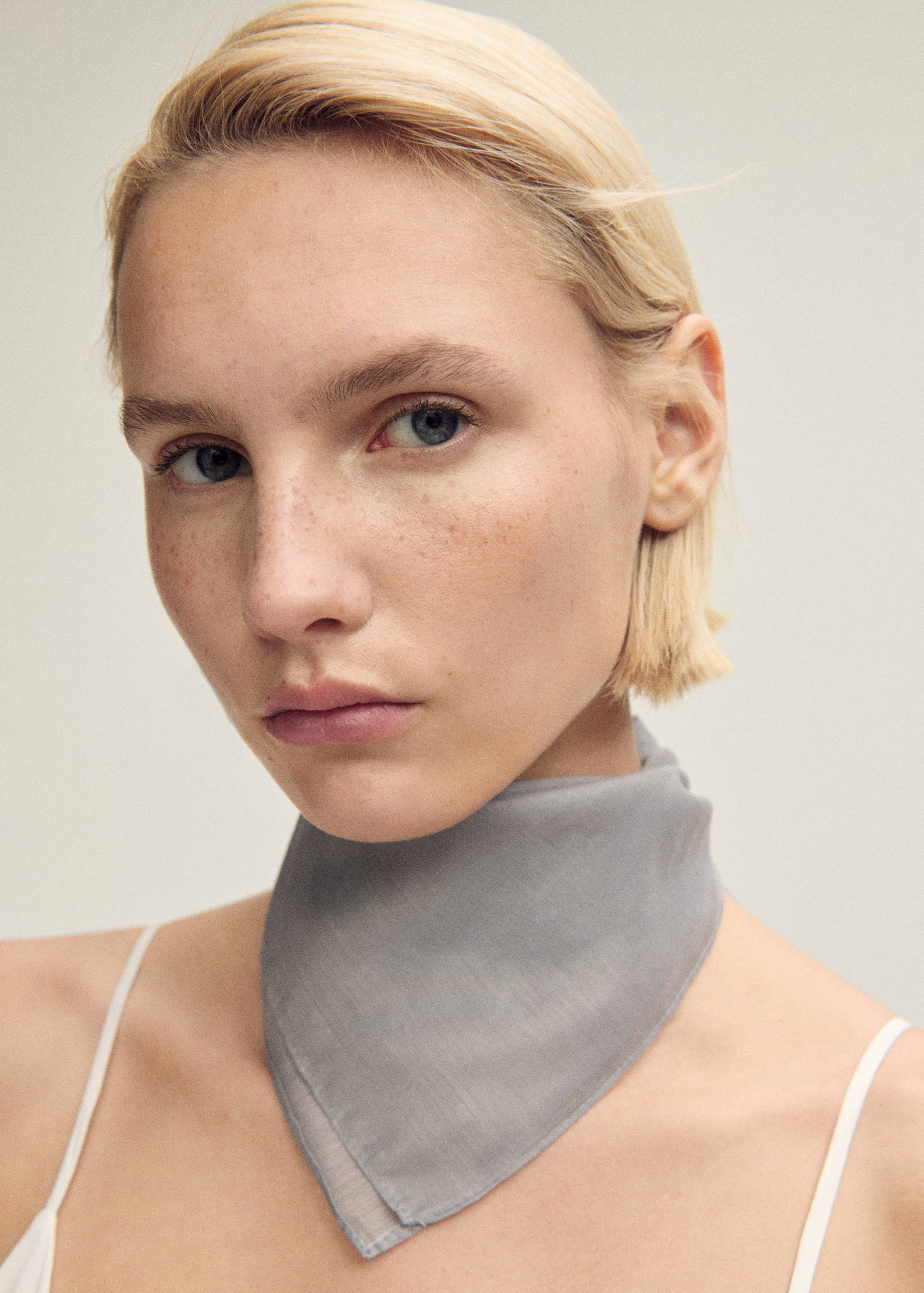 Plain chiffon scarf - Details of the article 9