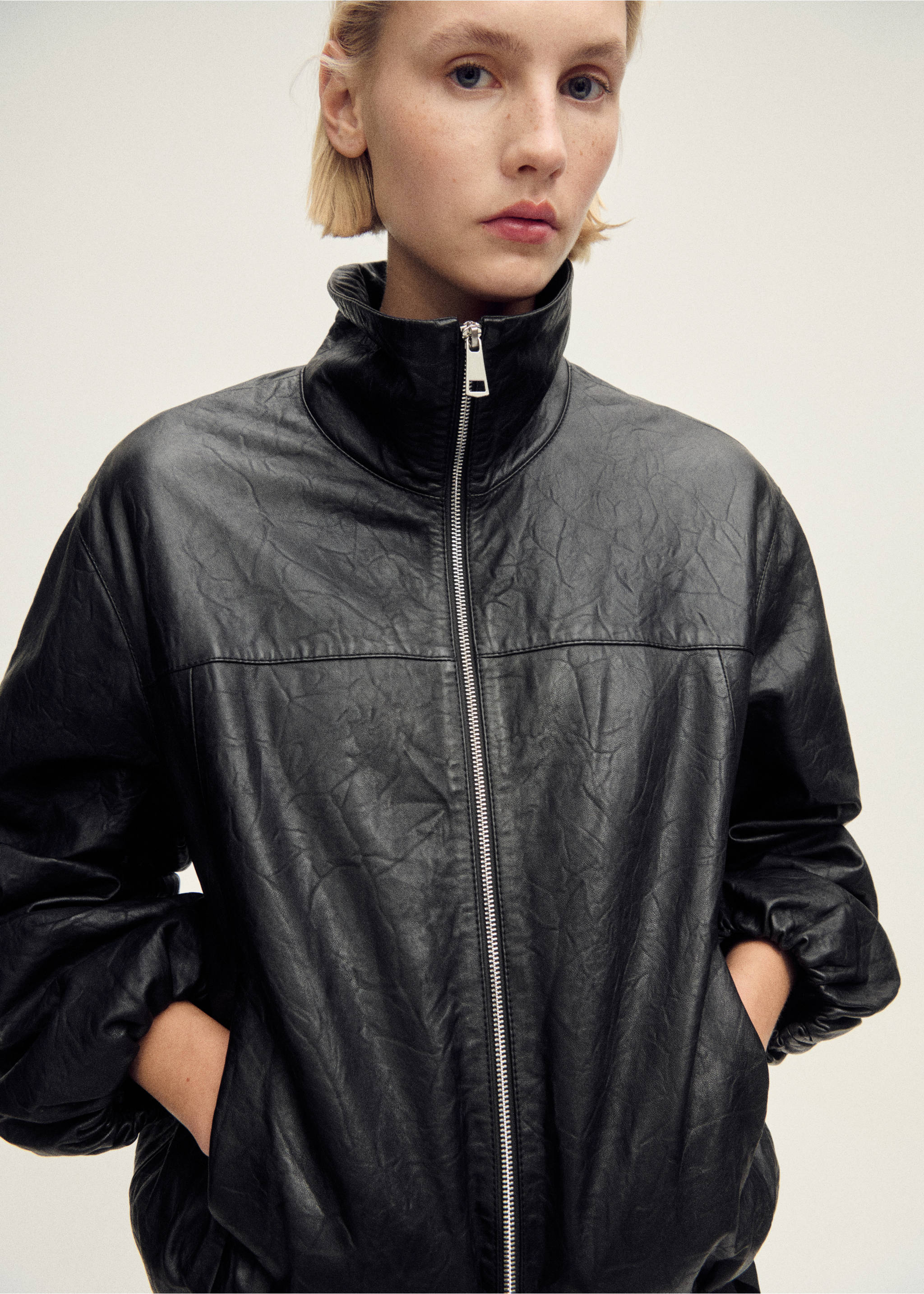 Oversized leather jacket - Medium plane, Black. Ref: 87097710-00.