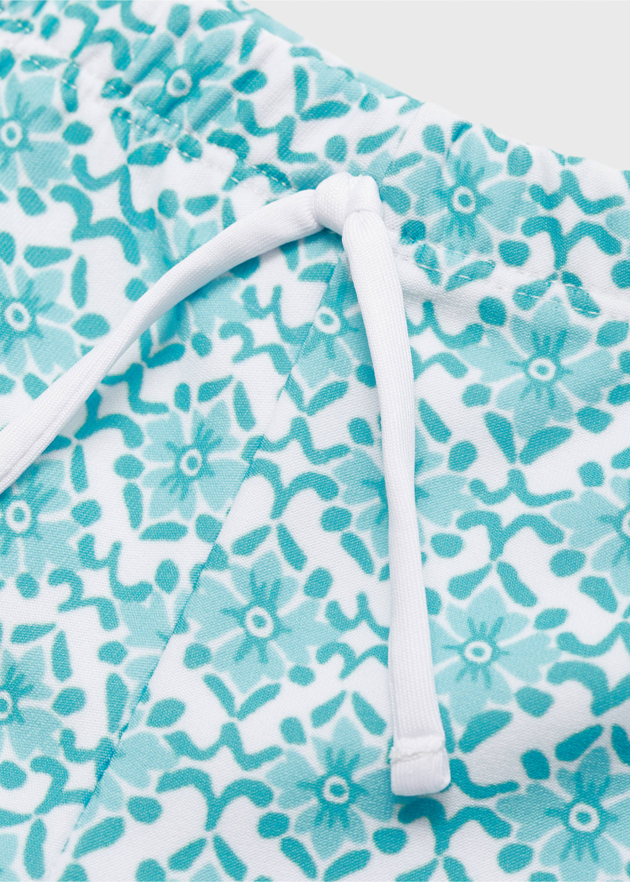 Fato de banho com estampado floral - Pormenor do artigo 8, Verde. Ref: 87097714-00.