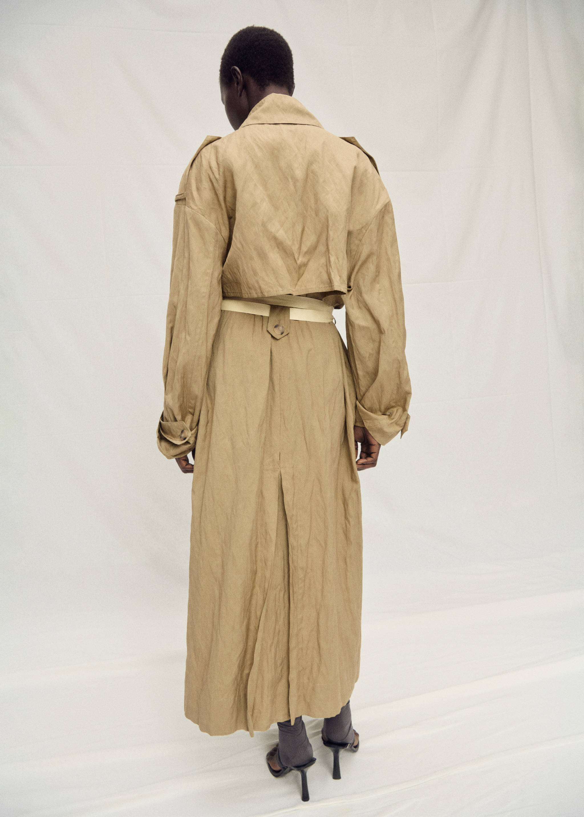 Oversized creased-effect trench coat - Reverse of the article