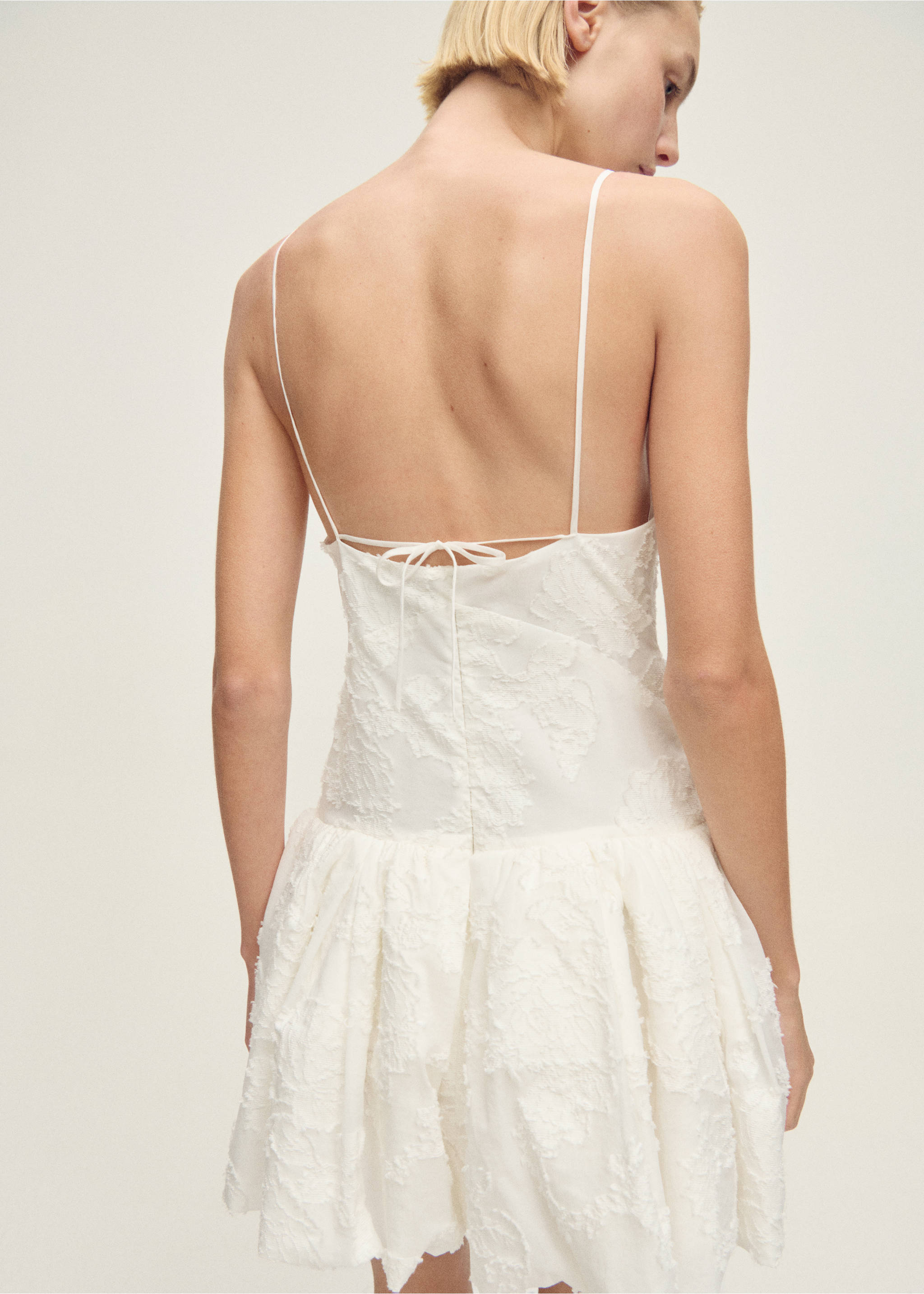 Textured balloon dress - Reverse of the article, White. Ref: 87097718-00.