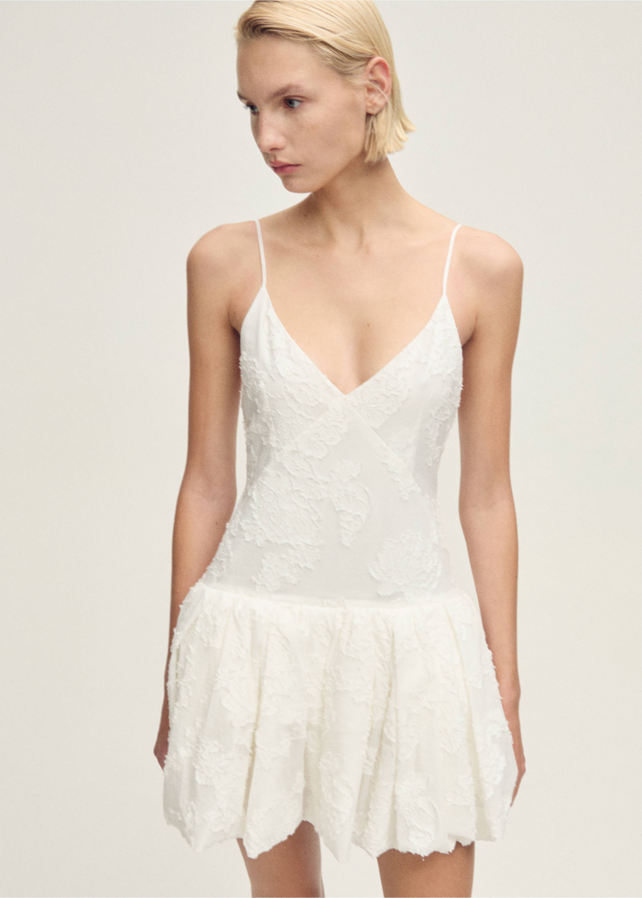 Textured balloon dress - Details of the article 3, White. Ref: 87097718-00.