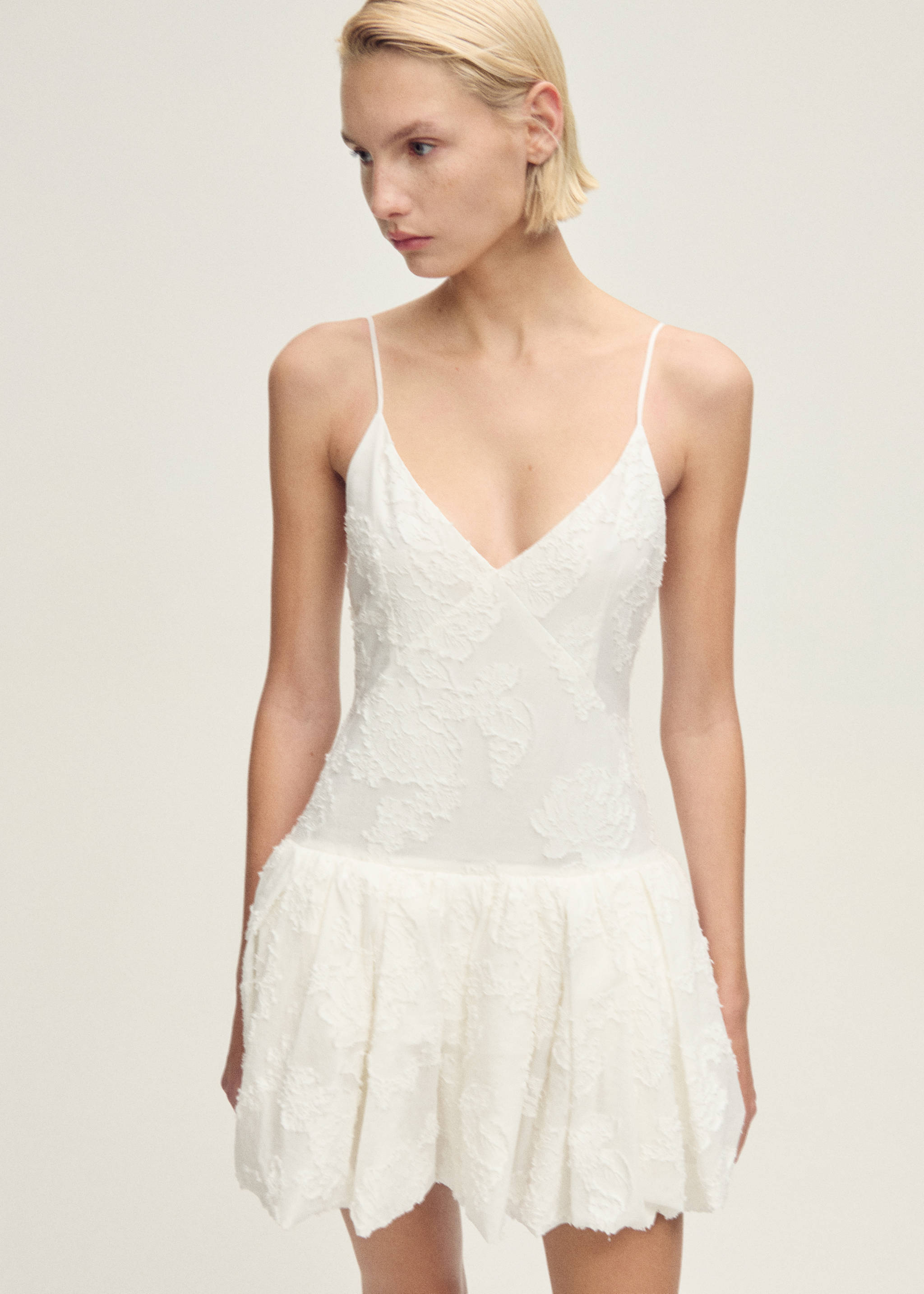 Textured balloon dress - Details of the article 3