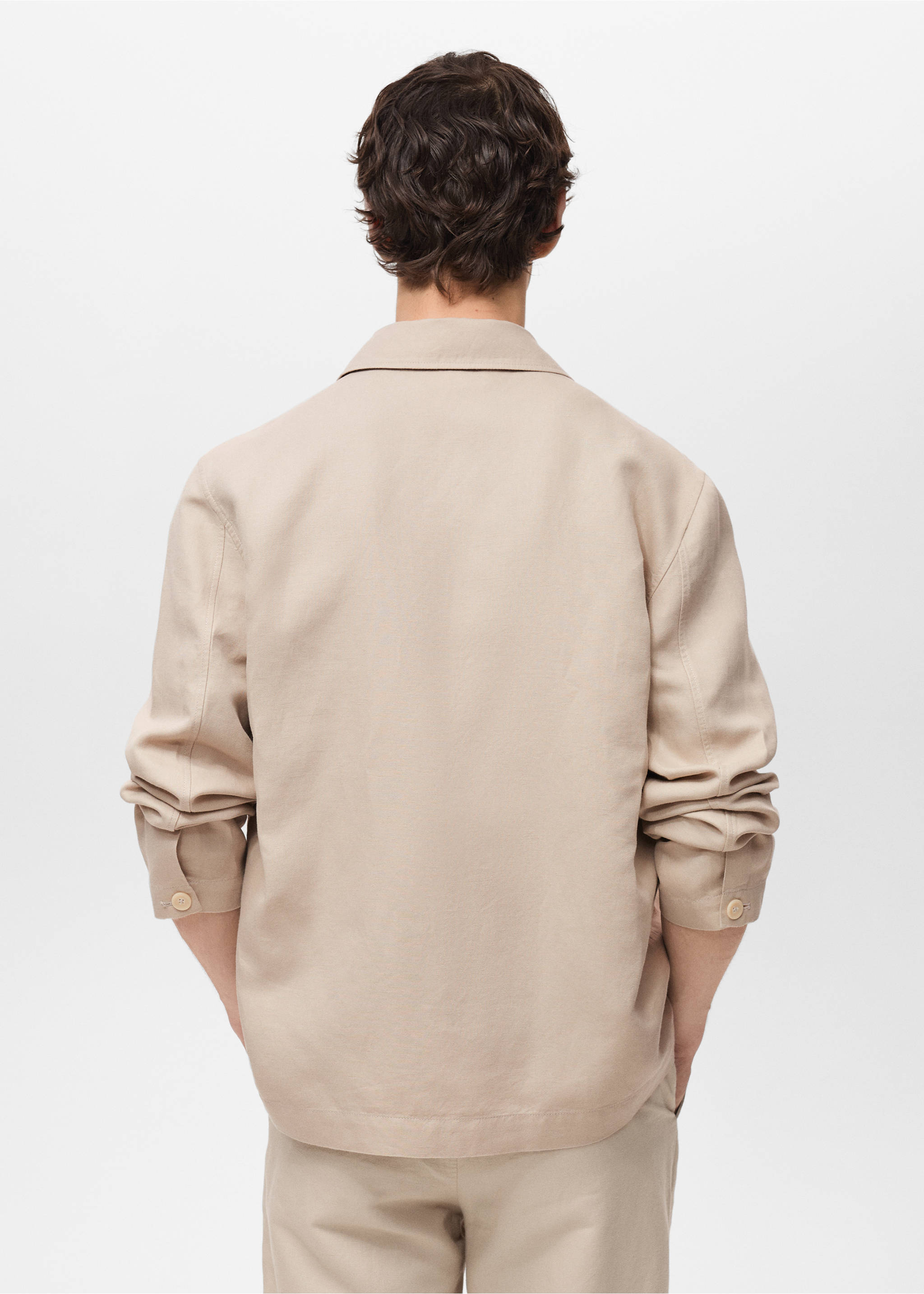 Straight-fit linen overshirt - Reverse of the article, Sand. Ref: 87097886-00.